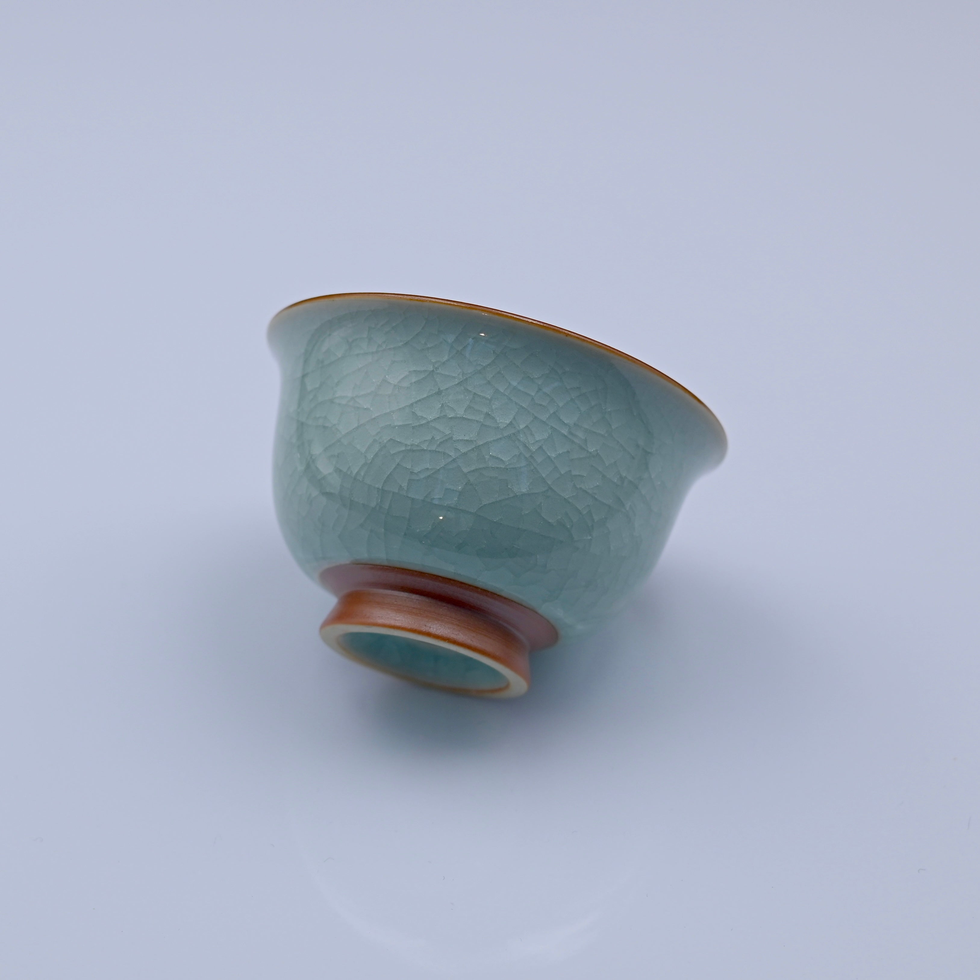 ruyao ruware ice crack teacup – Ru Porcelain Ice-Crackle Glaze Press Hand Cup by Kungfuyang