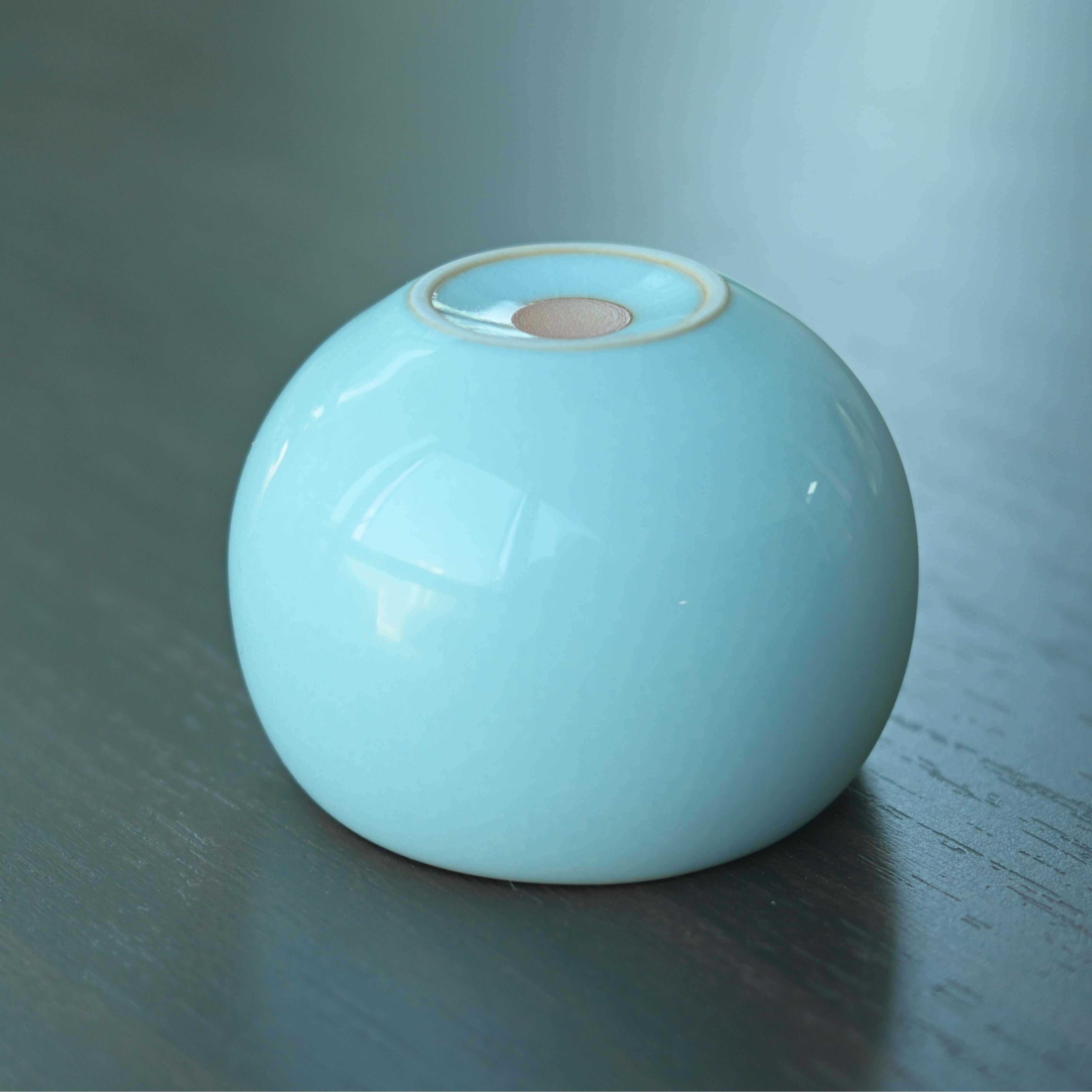 ruyao sky blue tea set – “Dragon Egg” Ru Porcelain Host Teacup by Kungfuyang