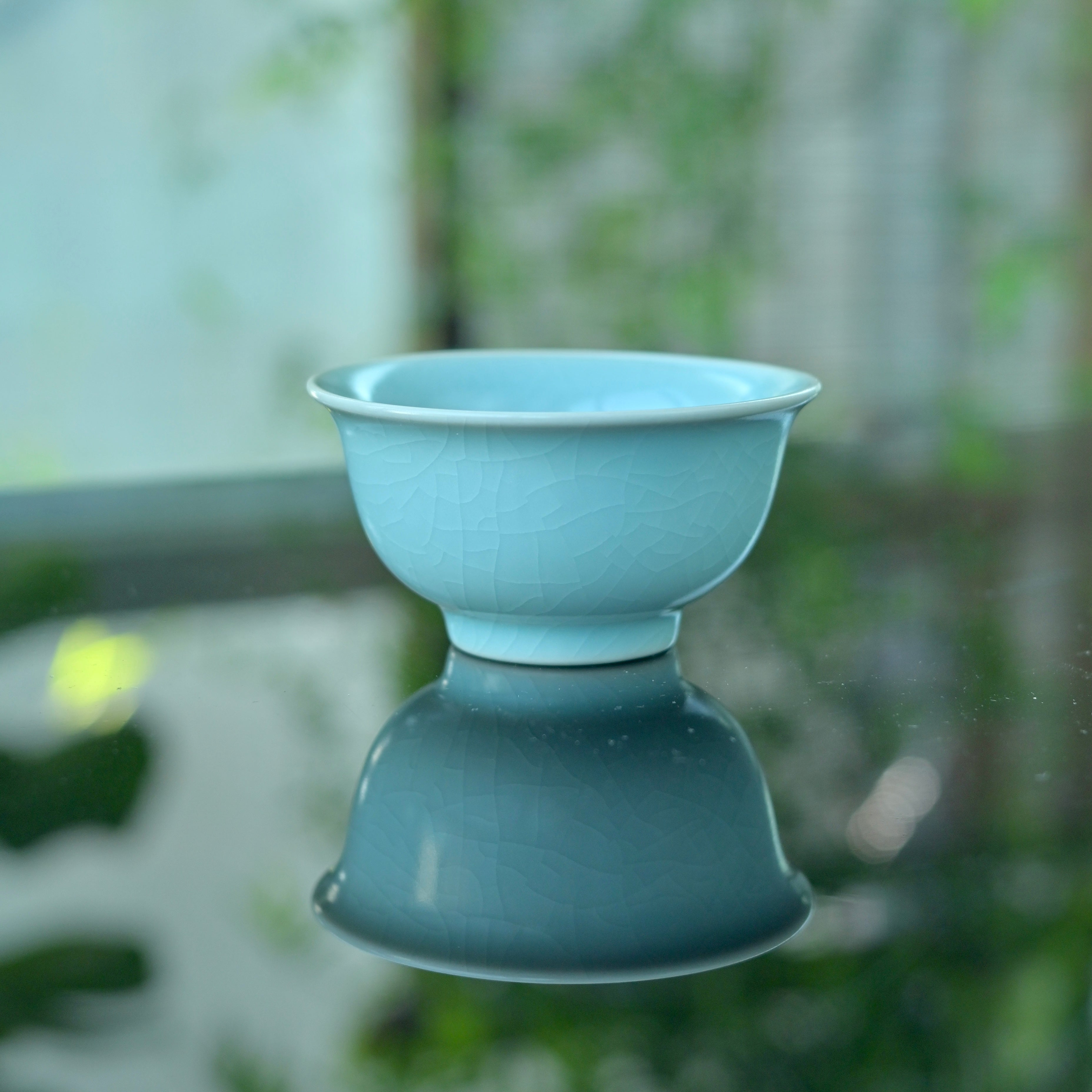 ruyao vintage glaze tea cup – Ru Porcelain Vintage Glaze Fine Crackles Press Hand Cup by Kungfuyang