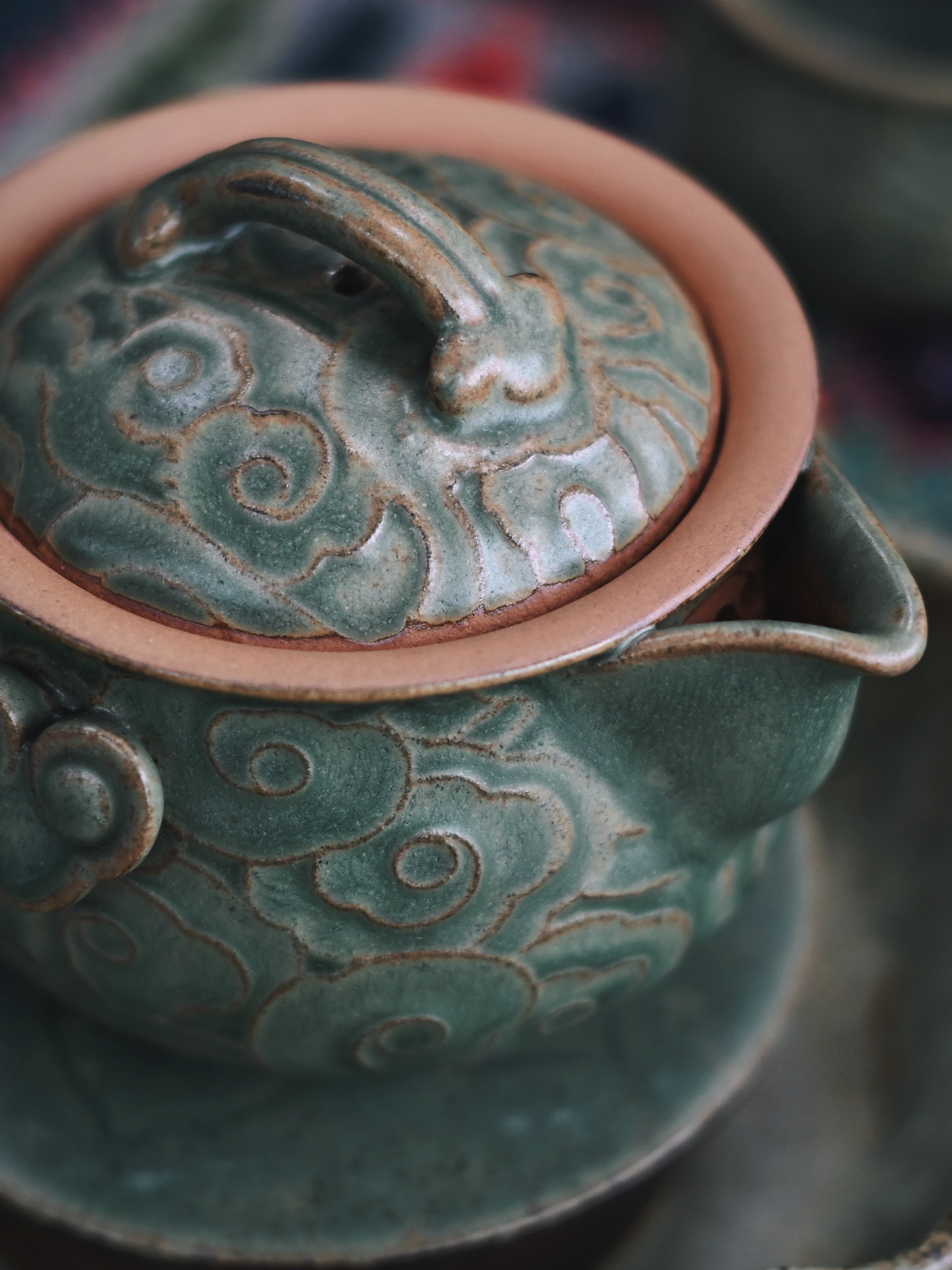 ruyi pattern chinese gaiwan set – Clouds & Ruyi Retro Gongfu Tea Set by Kungfuyang