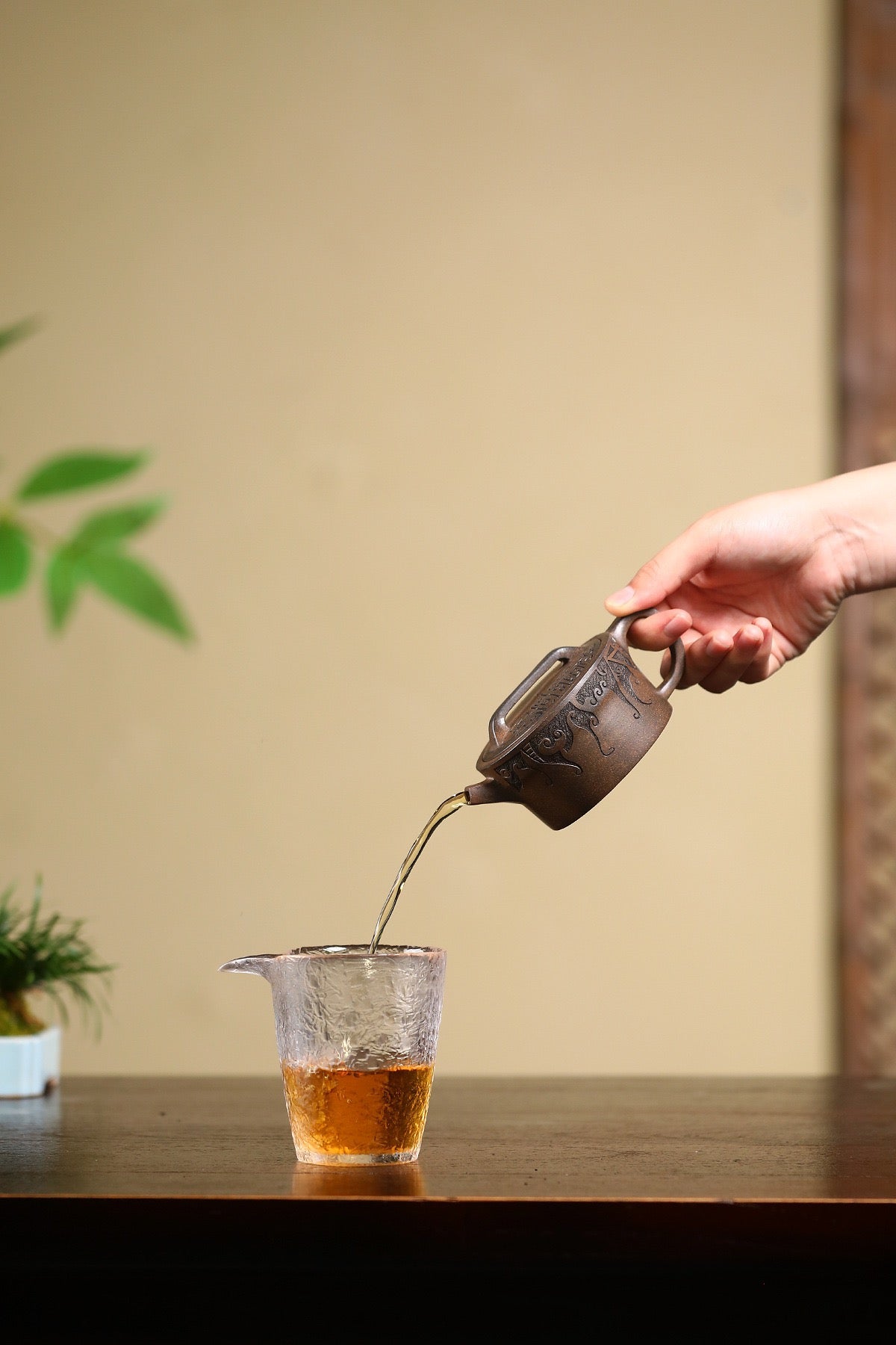 Kungfuyang fully handmade yixing teapot – Yixing Hand-carved Wood-Fired Purple Clay Teapot by Kungfuyang