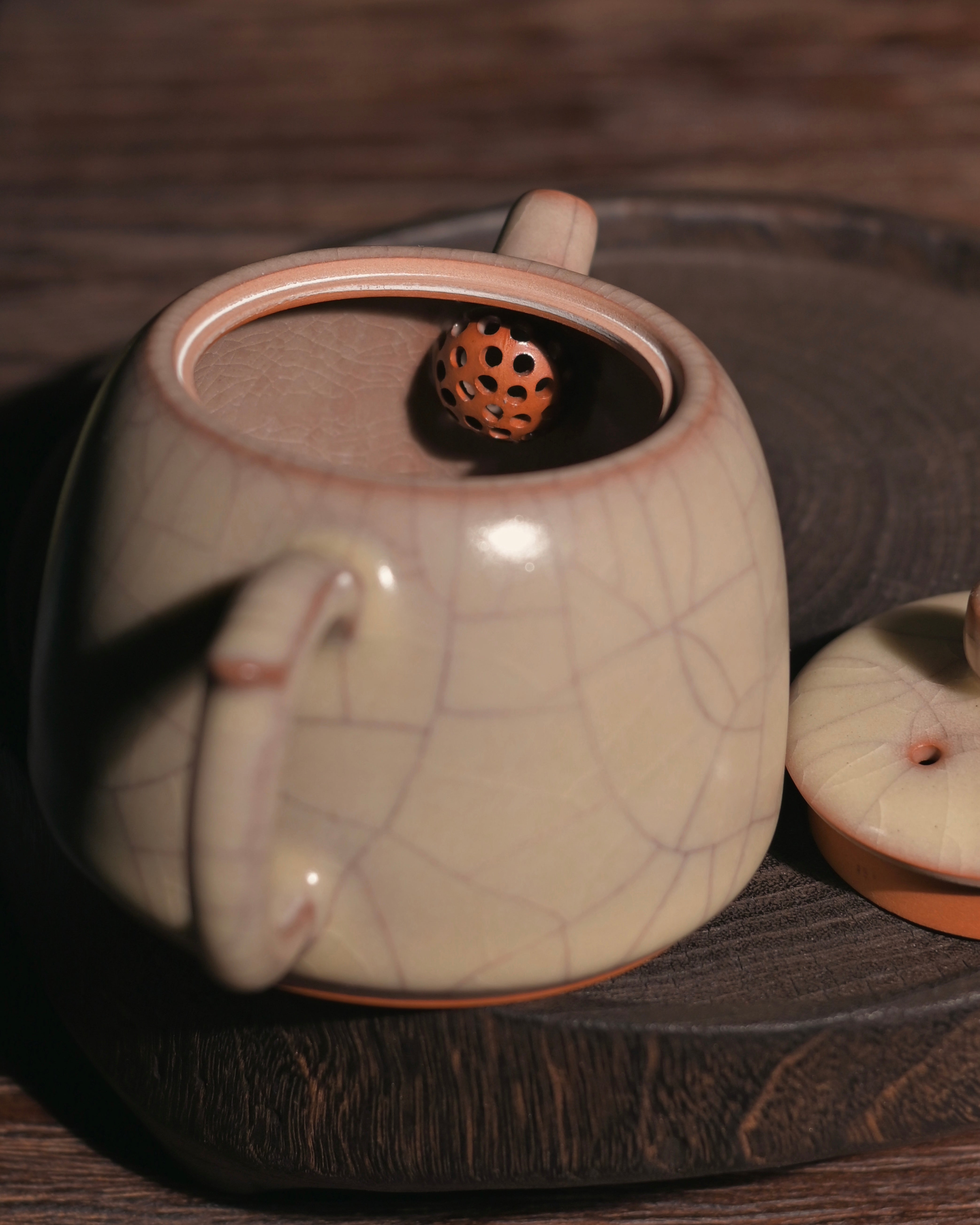 Kungfuyang ge kiln crackle teapot – Longquan Celadon Ge Kiln "Golden Threads and Iron Lines" by Kungfuyang