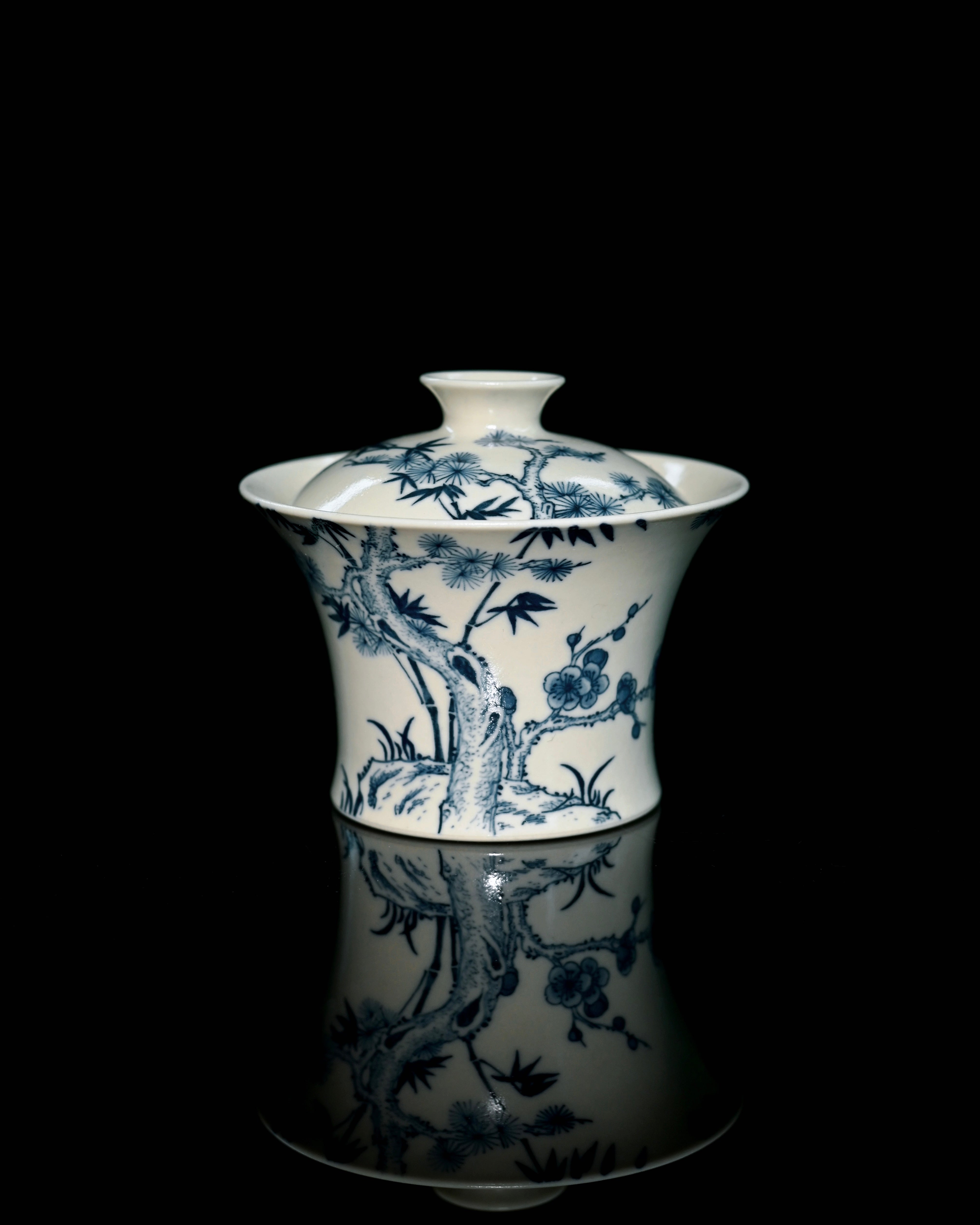 Kungfuyang handcrafted gaiwan set – Jingdezhen Underglaze Blue-and-White Fully Hand-Painted by Kungfuyang