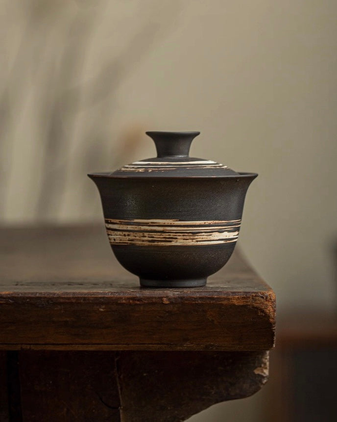 Kungfuyang organic texture tea ware – Wabi-Sabi Handmade Black Clay Slipware Gaiwan by Kungfuyang
