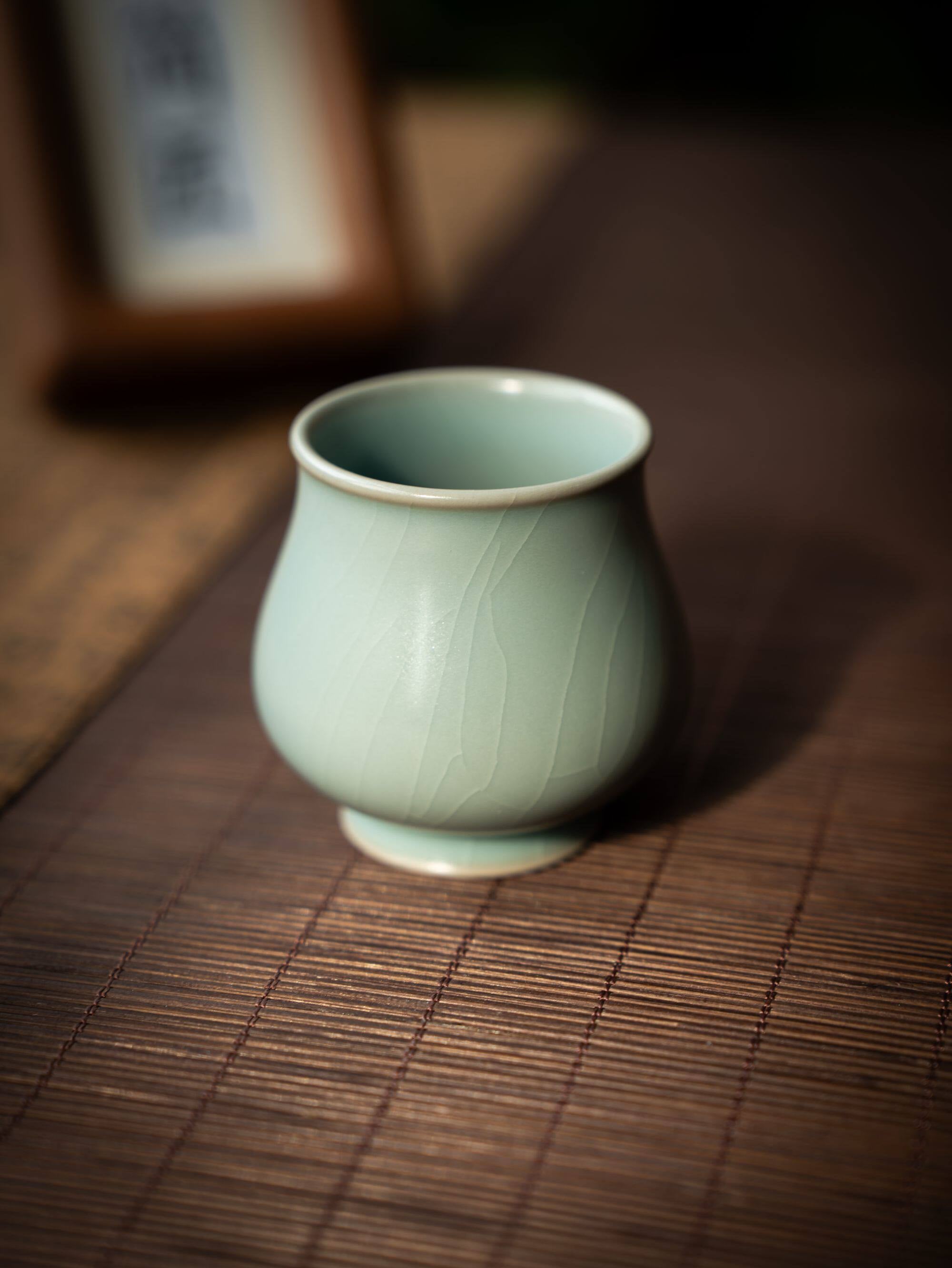 Kungfuyang ru ware teacup – Ru Porcelain Sky-Blue Crackled Glaze Magnolia Cup 80ml by Kungfuyang