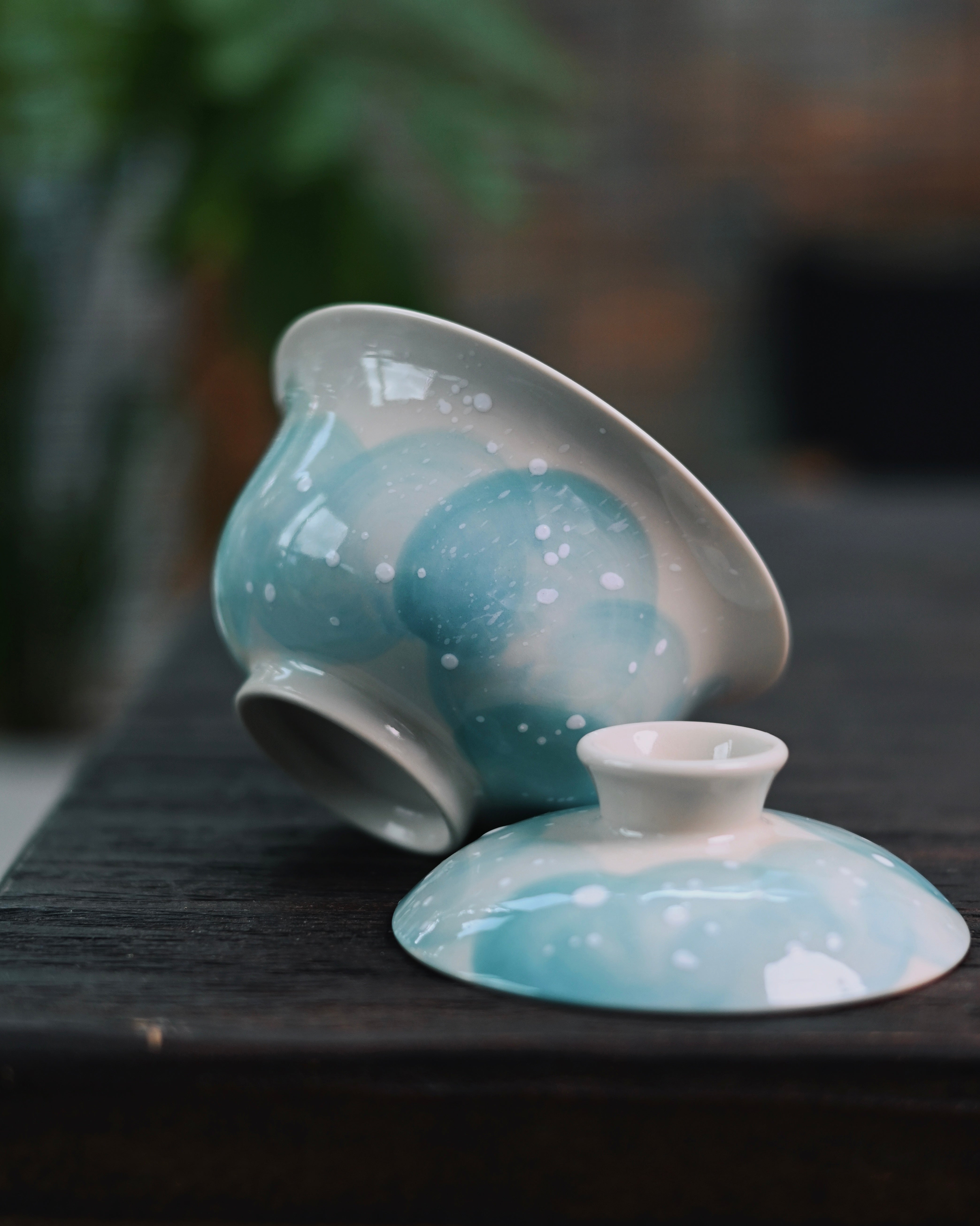 Kungfuyang underglaze snowscape design – Unique Piece Jingdezhen Handmade Underglaze “Snow Plain” by Kungfuyang
