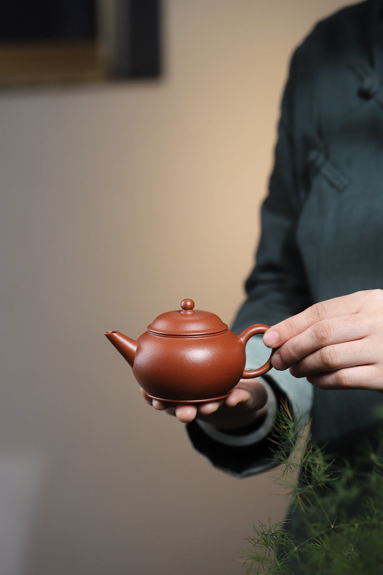 semi handmade jiangpo clay teapot – Yixing Original Mine Jiangpo Clay Level Teapot by Kungfuyang