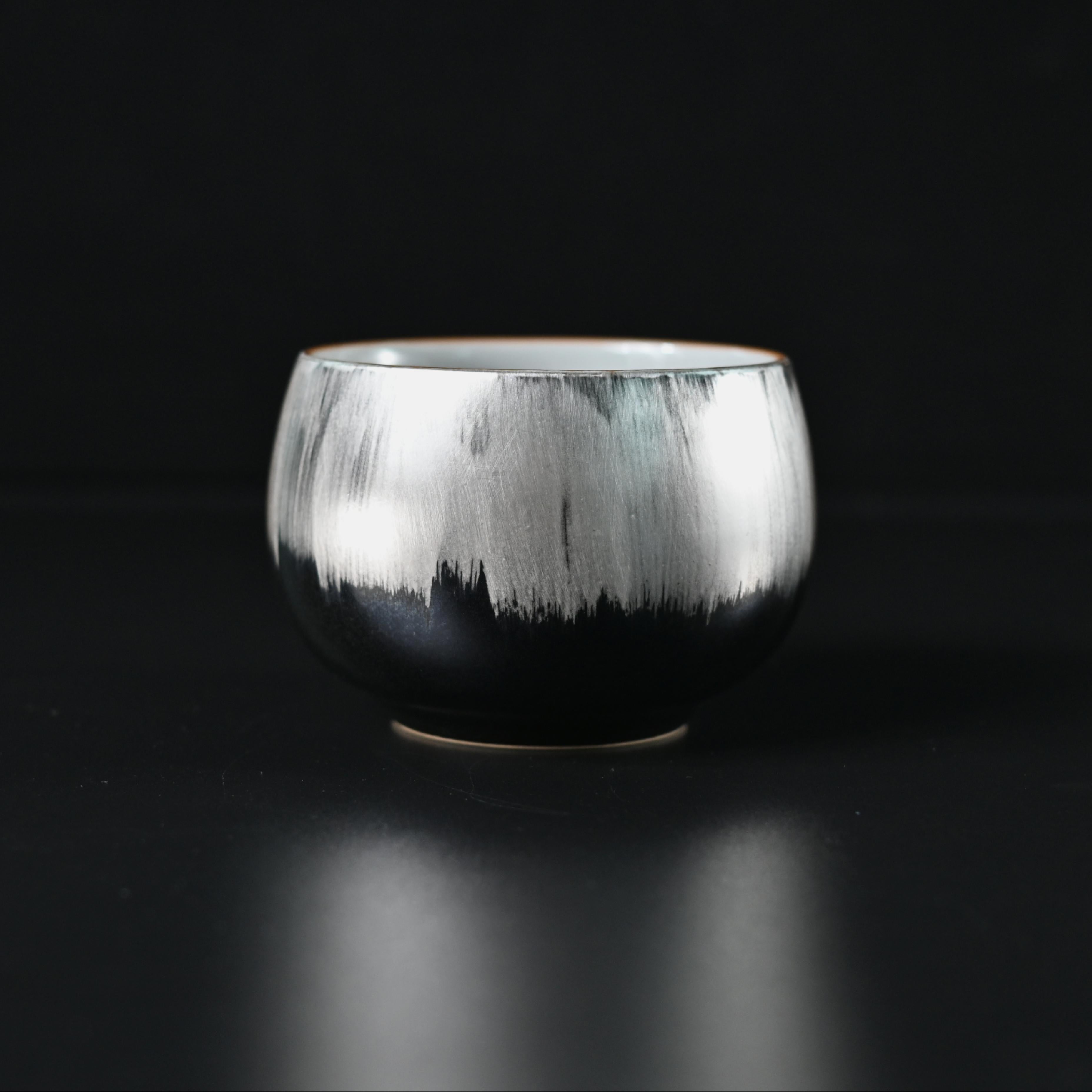 silver gilded roundish teacup – Silver-Plated Ceramic Arhat Teacup – White Porcelain Teacup by Kungfuyang
