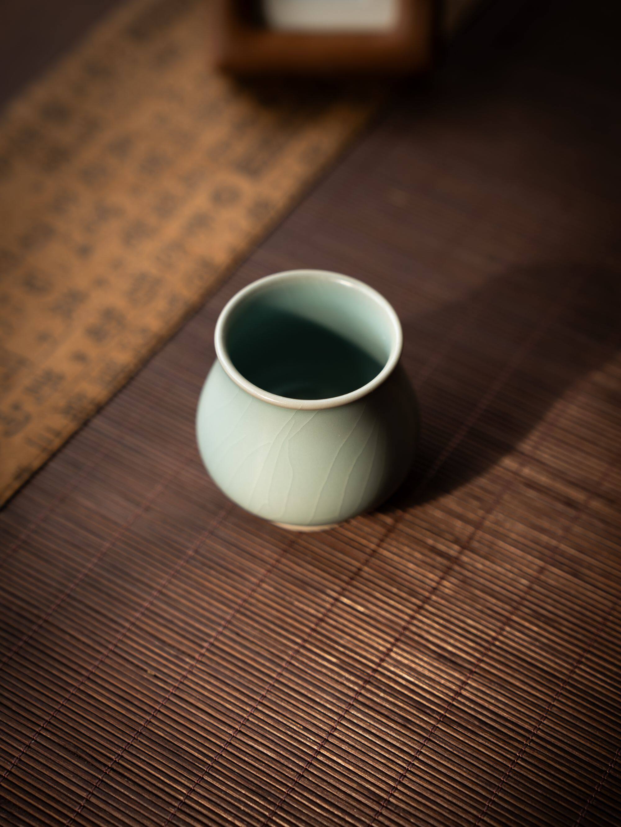 teacup 80ml Kungfuyang – Ru Porcelain Sky-Blue Crackled Glaze Magnolia Cup 80ml by Kungfuyang