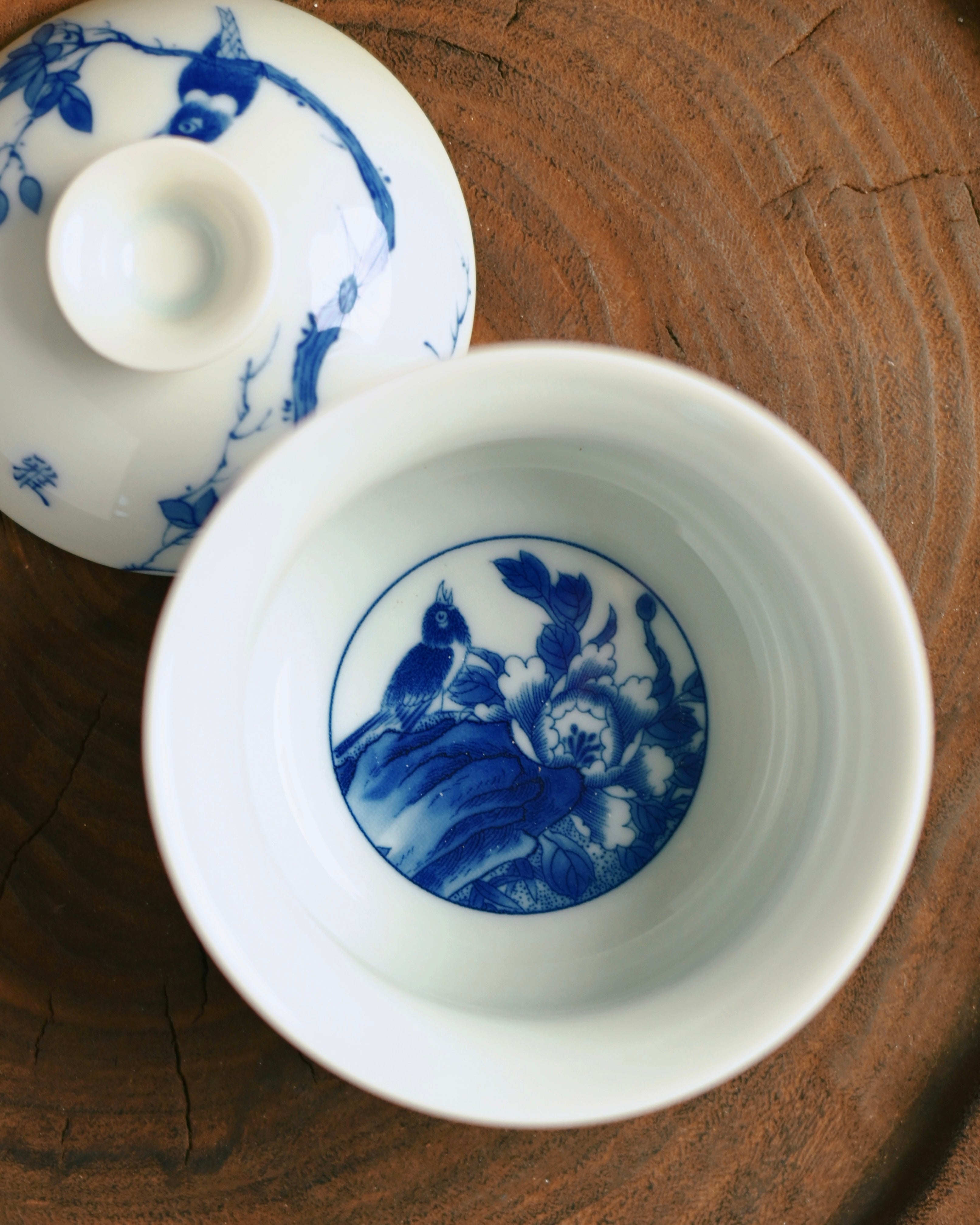 underglaze hand painted blue white – Jingdezhen Blue and White Birds and Flowers Gaiwan 150ml by Kungfuyang