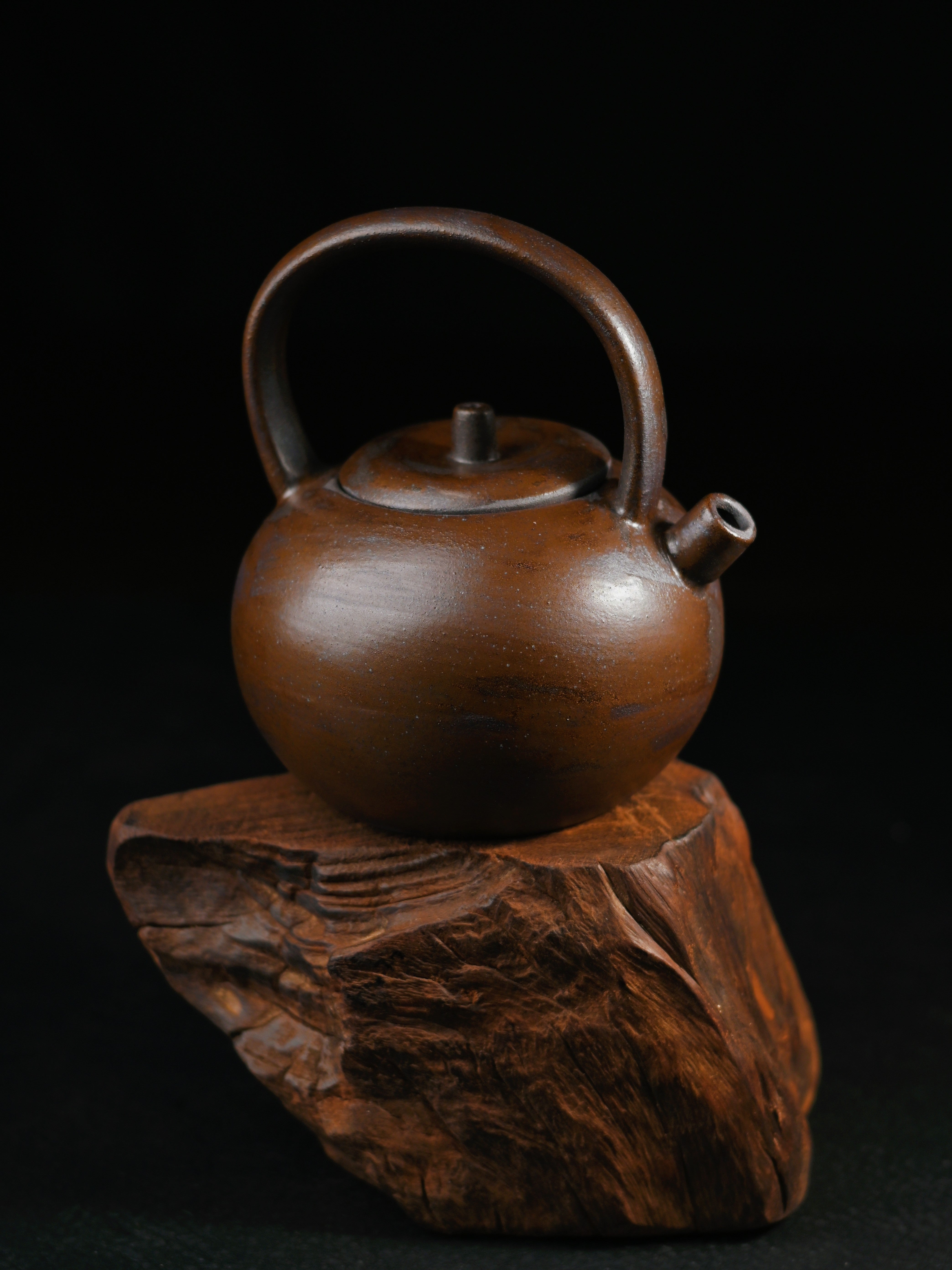 vintage bizen teapot – Retro Coarse Clay Arichaic Design Handle Teapot by Kungfuyang