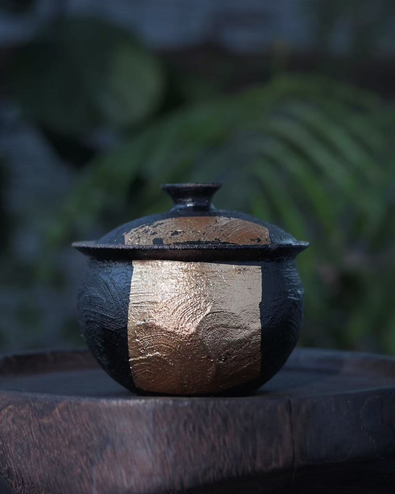 wabi sabi corase clay gilded gaiwan – Wabi-Sabi Coarse Clay Gold Accented Gaiwan by Kungfuyang