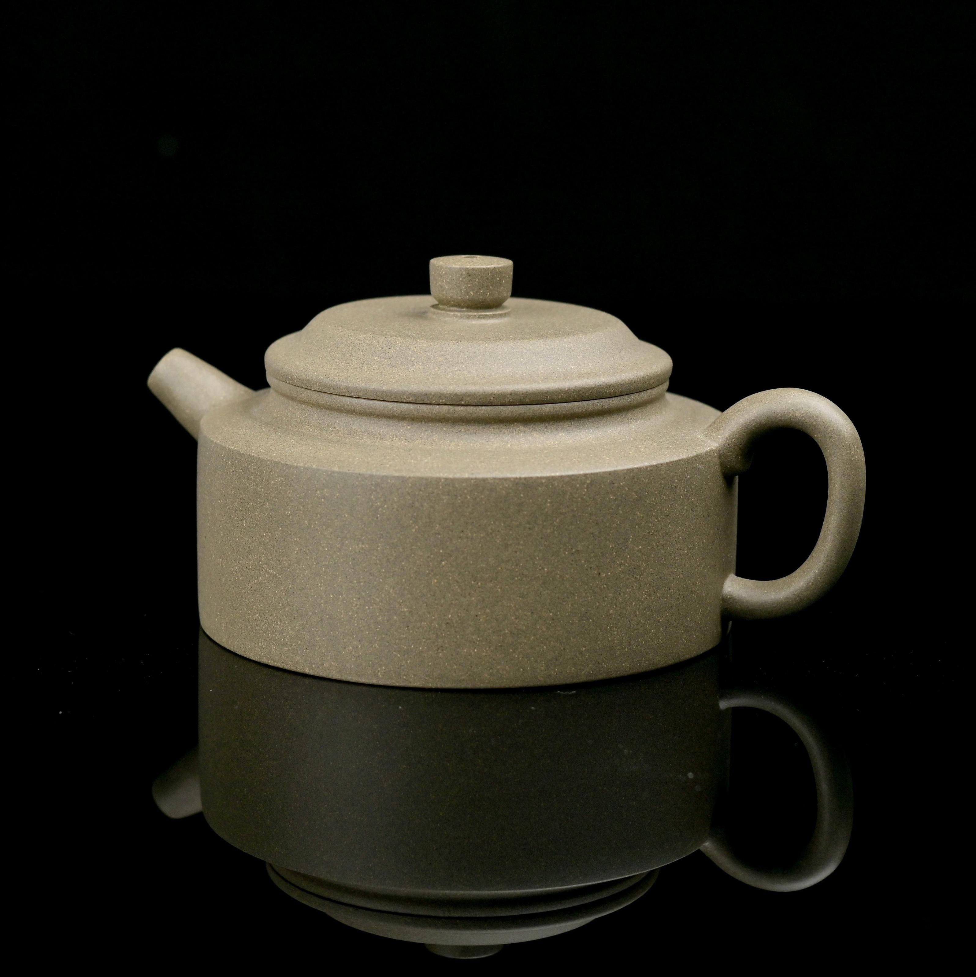 yixing purple clay dezhong pot – Yixing Original Ore Qingduan Clay Purple Clay Teapot&nbsp by Kungfuyang