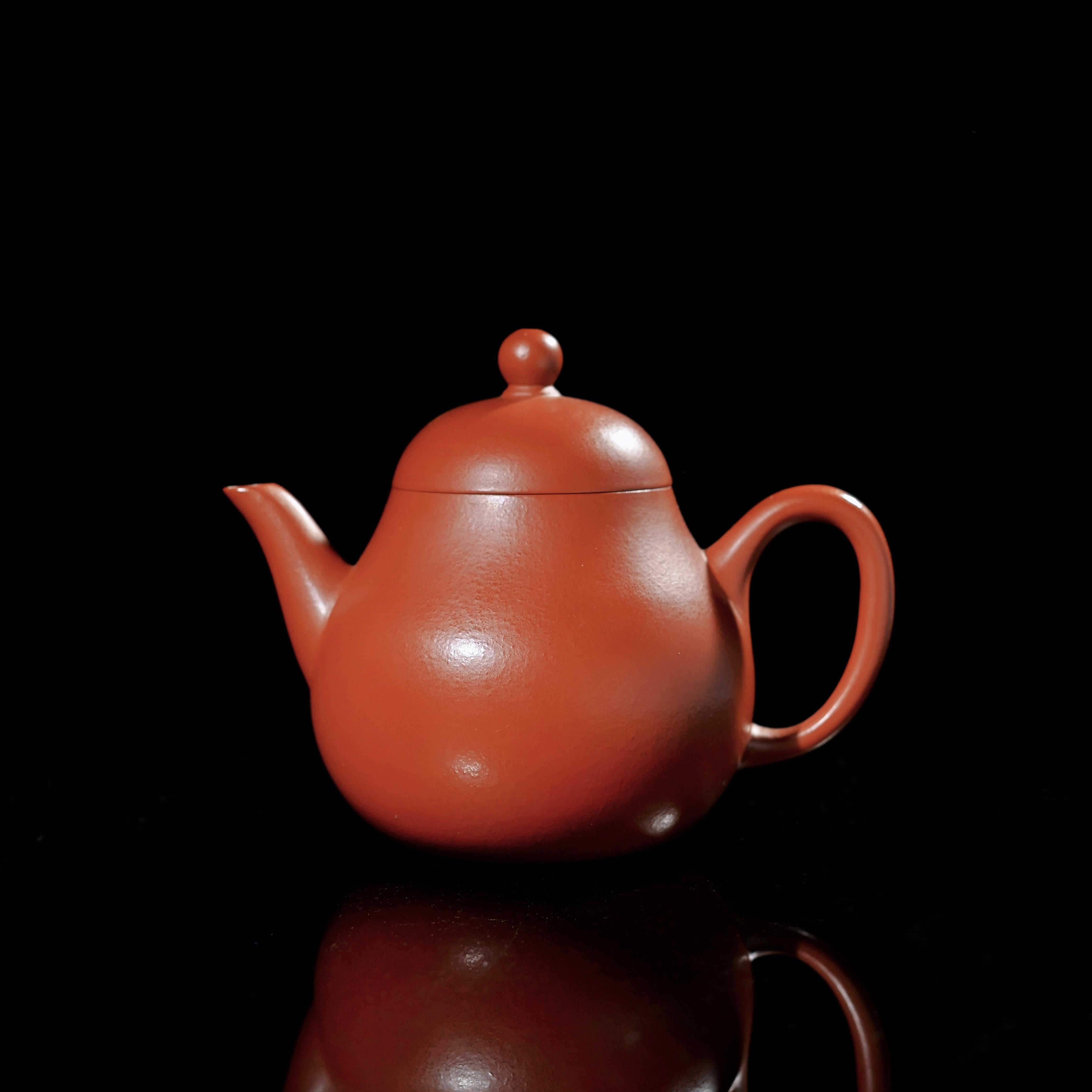 yixing vermilion clay teapot – Yixing Zisha Zhuni Clay Pear-Shaped Teapot 130ml by Kungfuyang