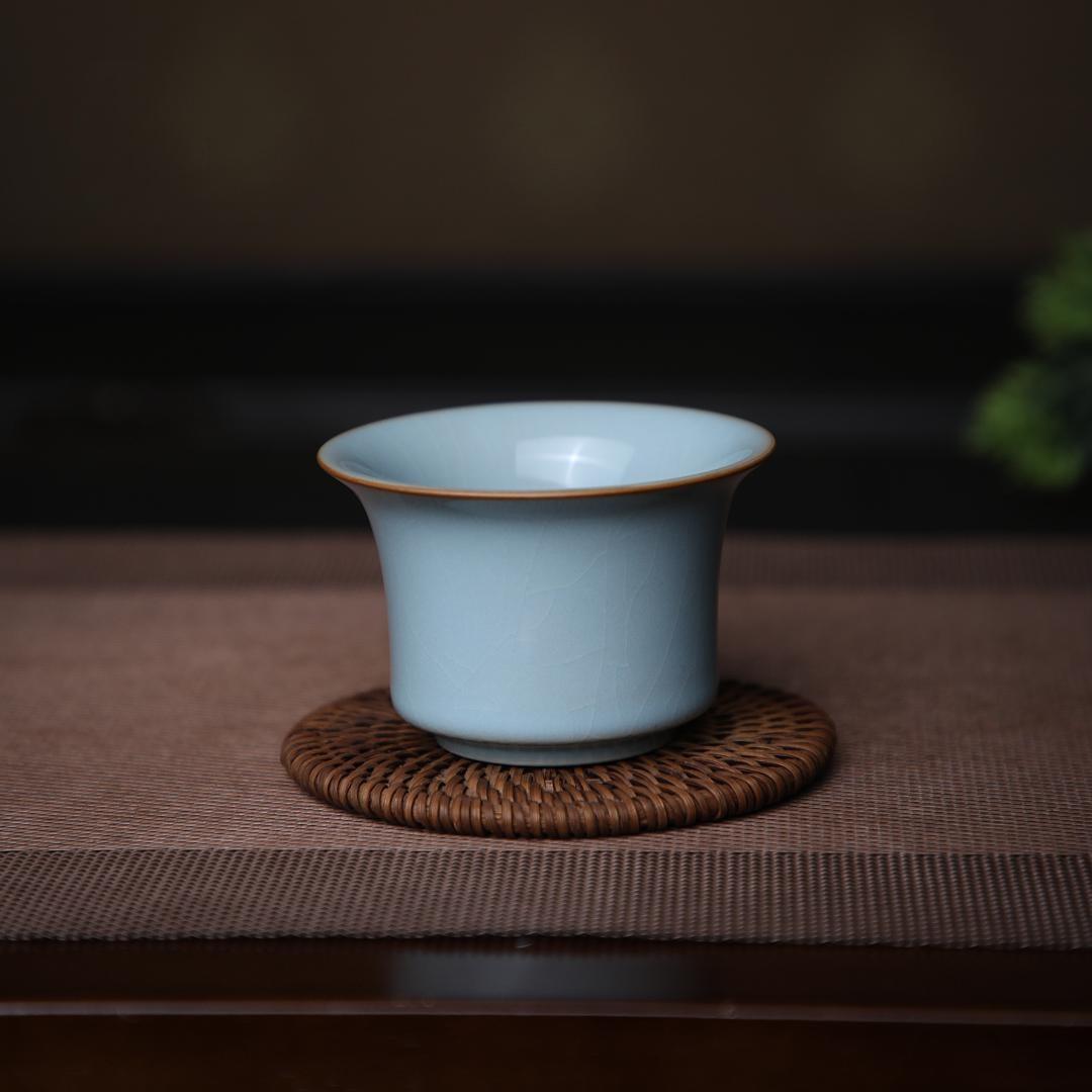 zen tea ritual ru porcelain – Ru Ware Hoof-shape Teacup Underglaz Cracking Ru Kiln Teaware by Kungfuyang
