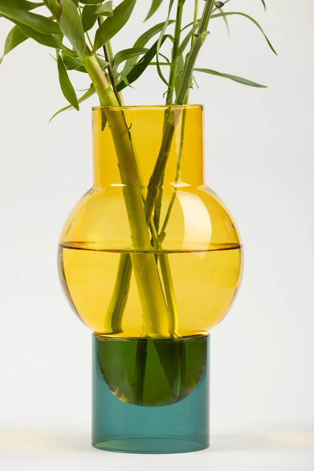 vase