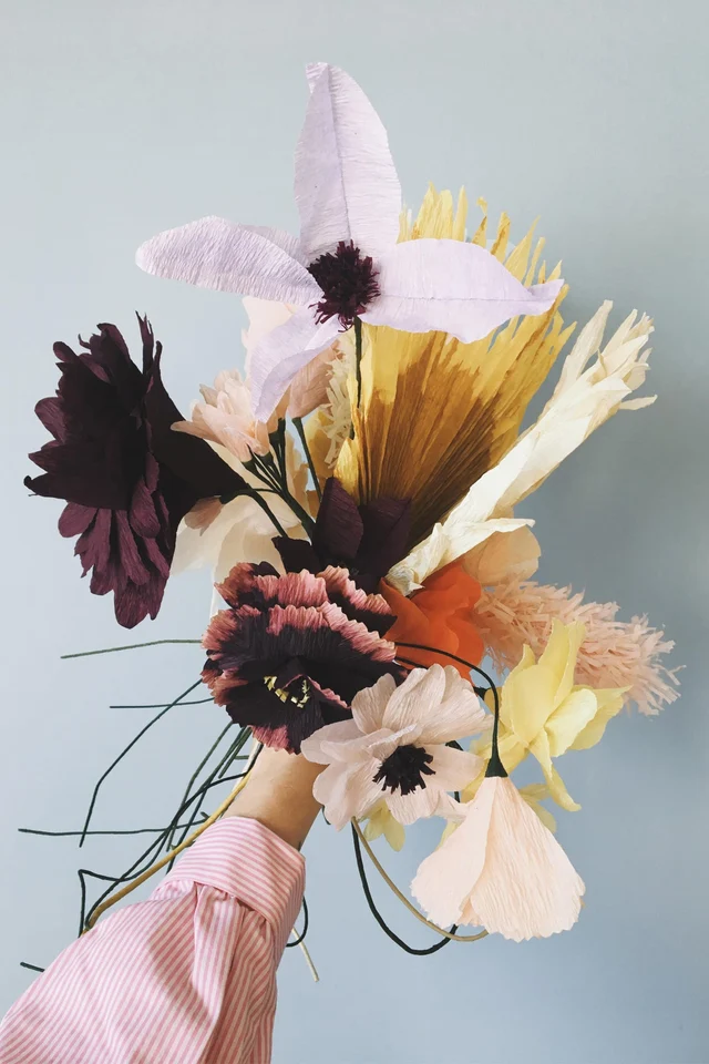 FLEUR EN PAPIER, PIVOINE, NU