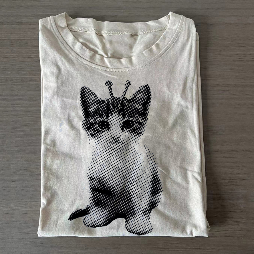 Silly Cat 90s T-shirt-Teevibe