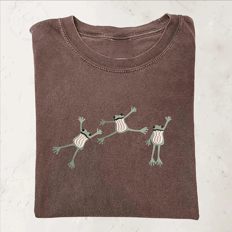 Embroidered Frog T-shirt-Teevibe