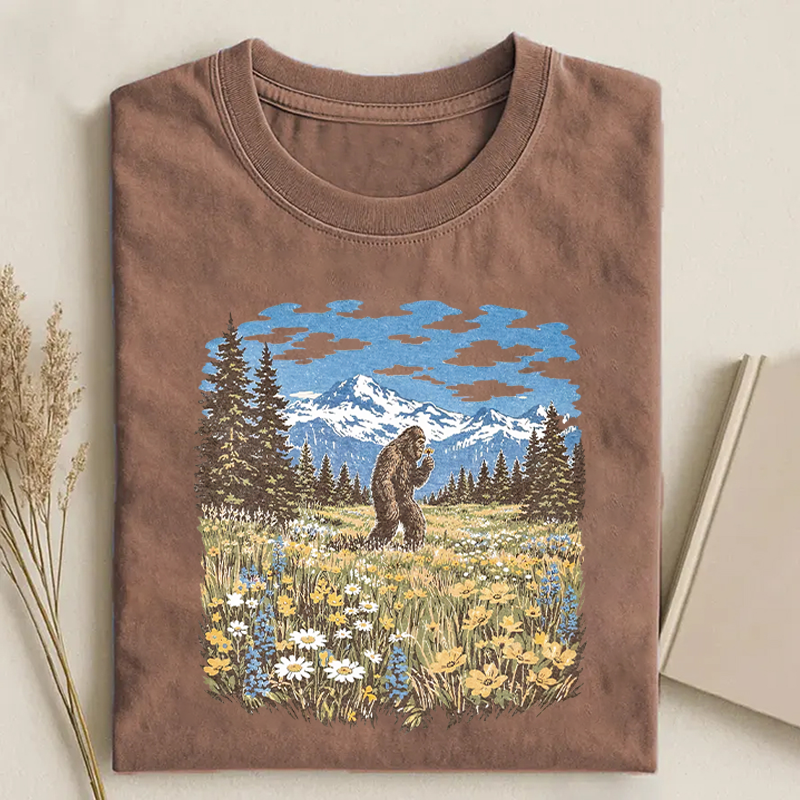 Vintage Sasquatch T-shirt-Teevibe