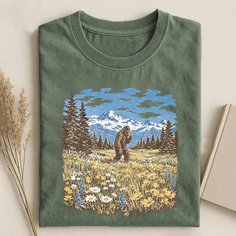 Vintage Sasquatch T-shirt-Teevibe