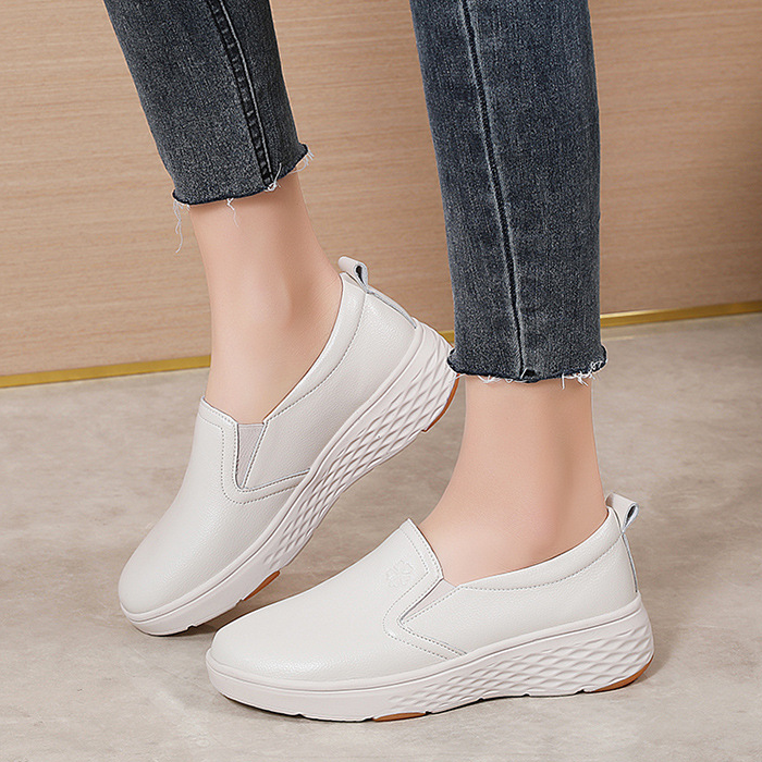 Zapatos casuales cómodos de cuero