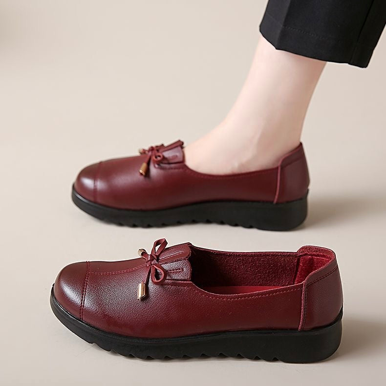 Zapatos de cuero con suela blanda y superficie blanda