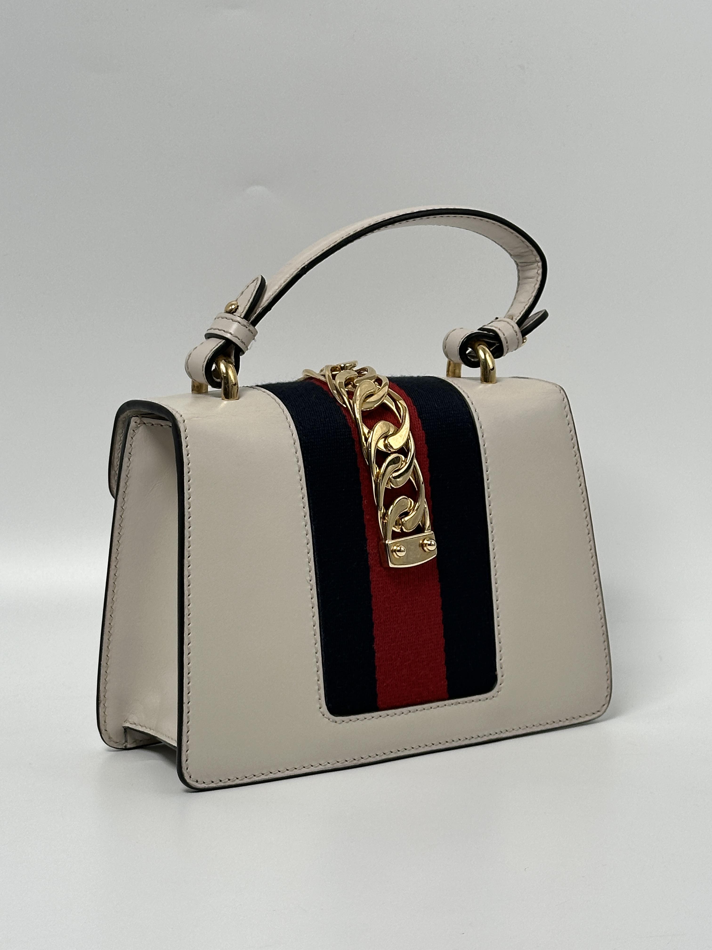 Pre-owned GUCCI Leather Crossbody Bags Smooth Mini Sylvie Top Handle Handbag Crossbody Bag Off White JD574GG