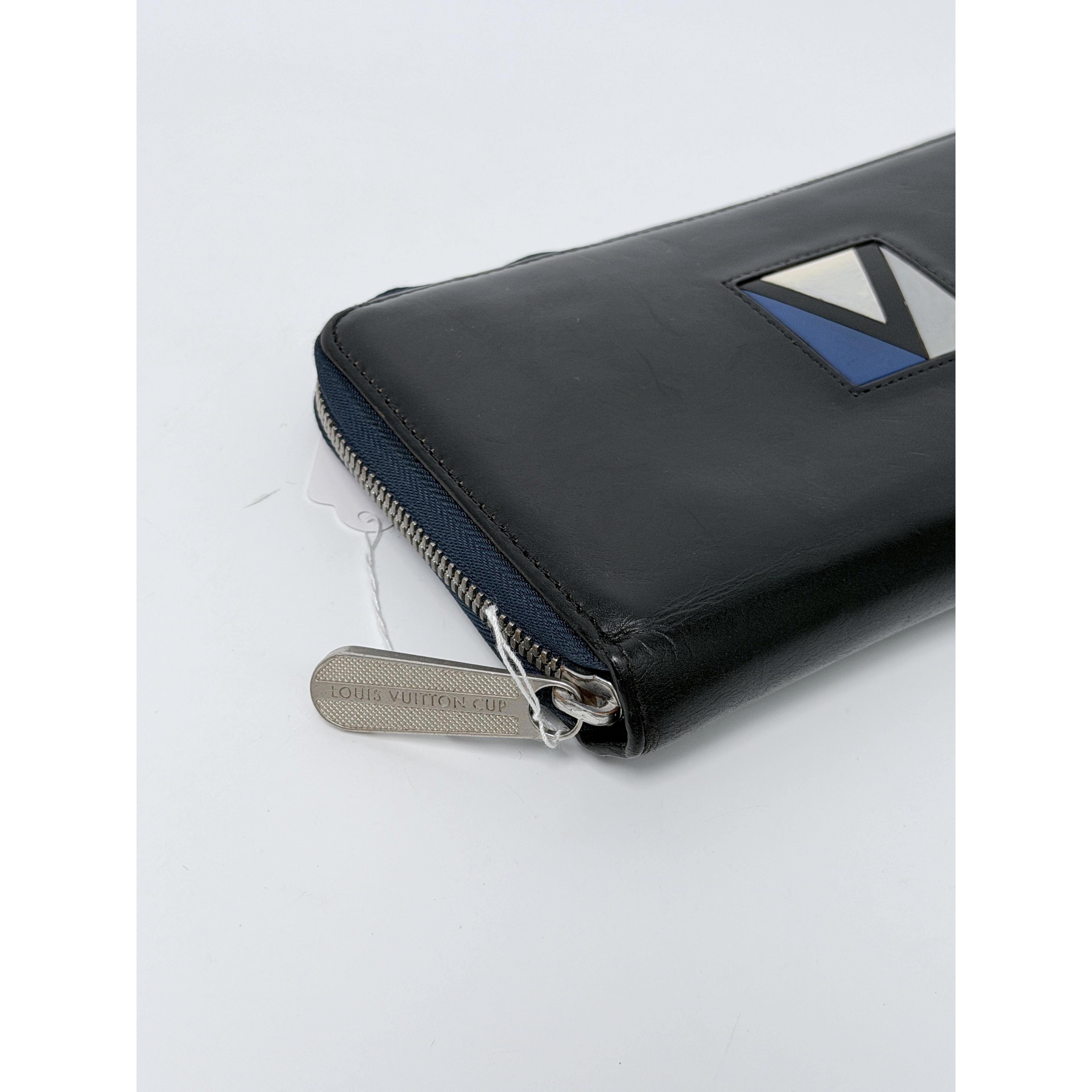 Pre-owned Louis Vuitton Leather Clutches & Wristlets Cup 2007 Edition Zippy Organizer Long Wallet Black JE189LV