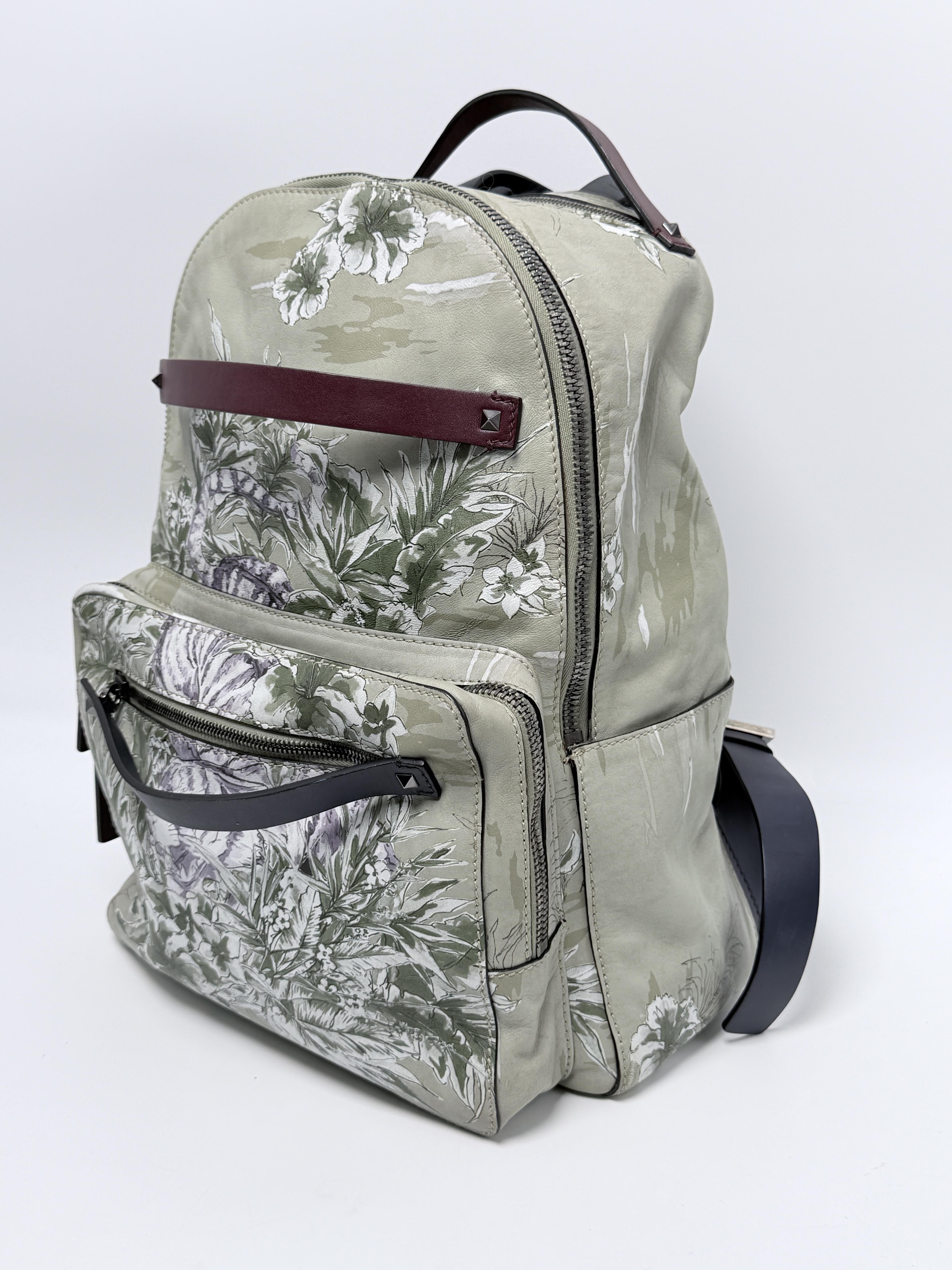 Garavani LGL Backpack Green Hawaii Bag JD1241VL