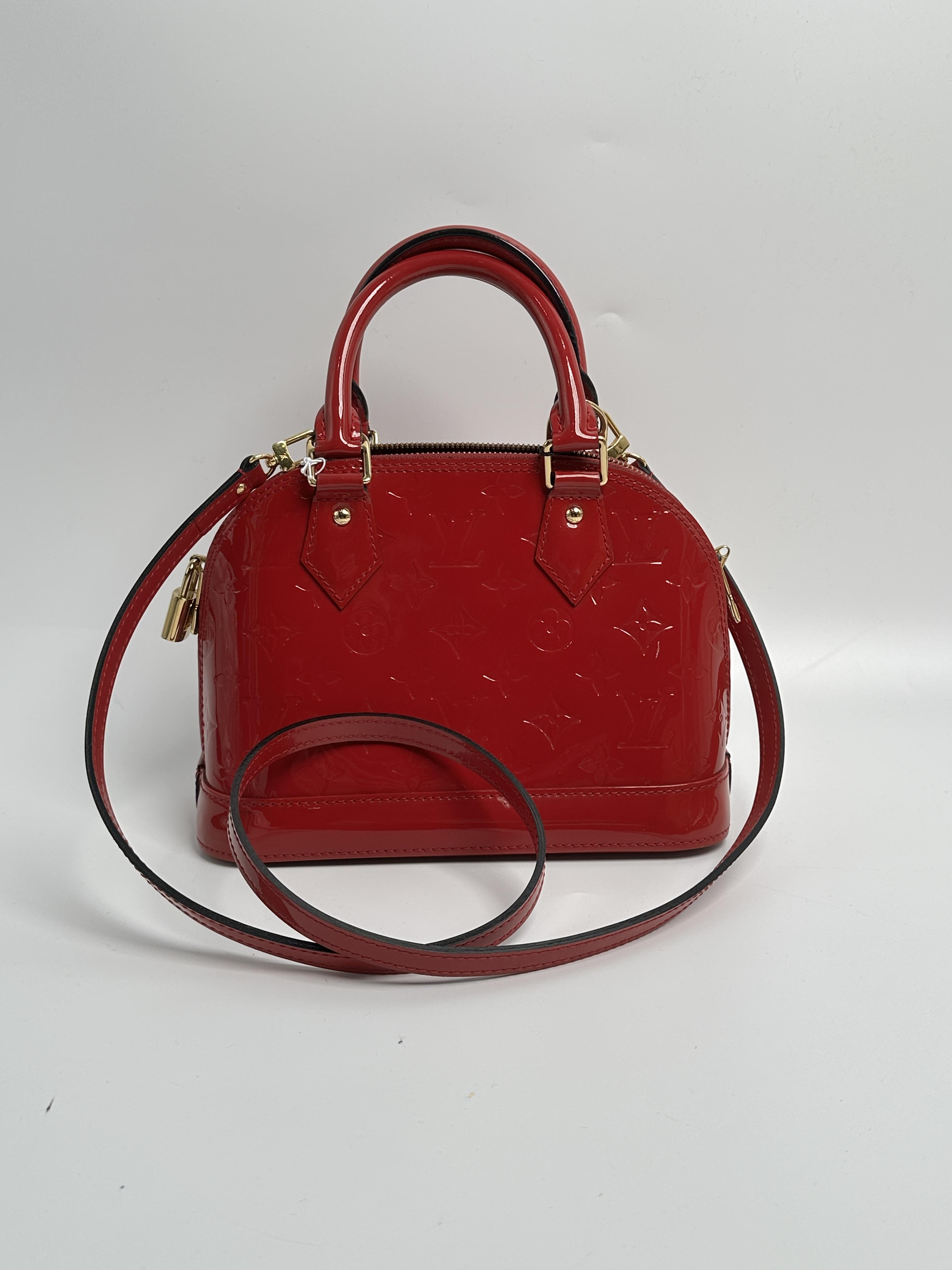 Pre-owned Louis Vuitton leather Crossbody Bags Alma BB Monogram Vernis Crossbody Bag SH373LV