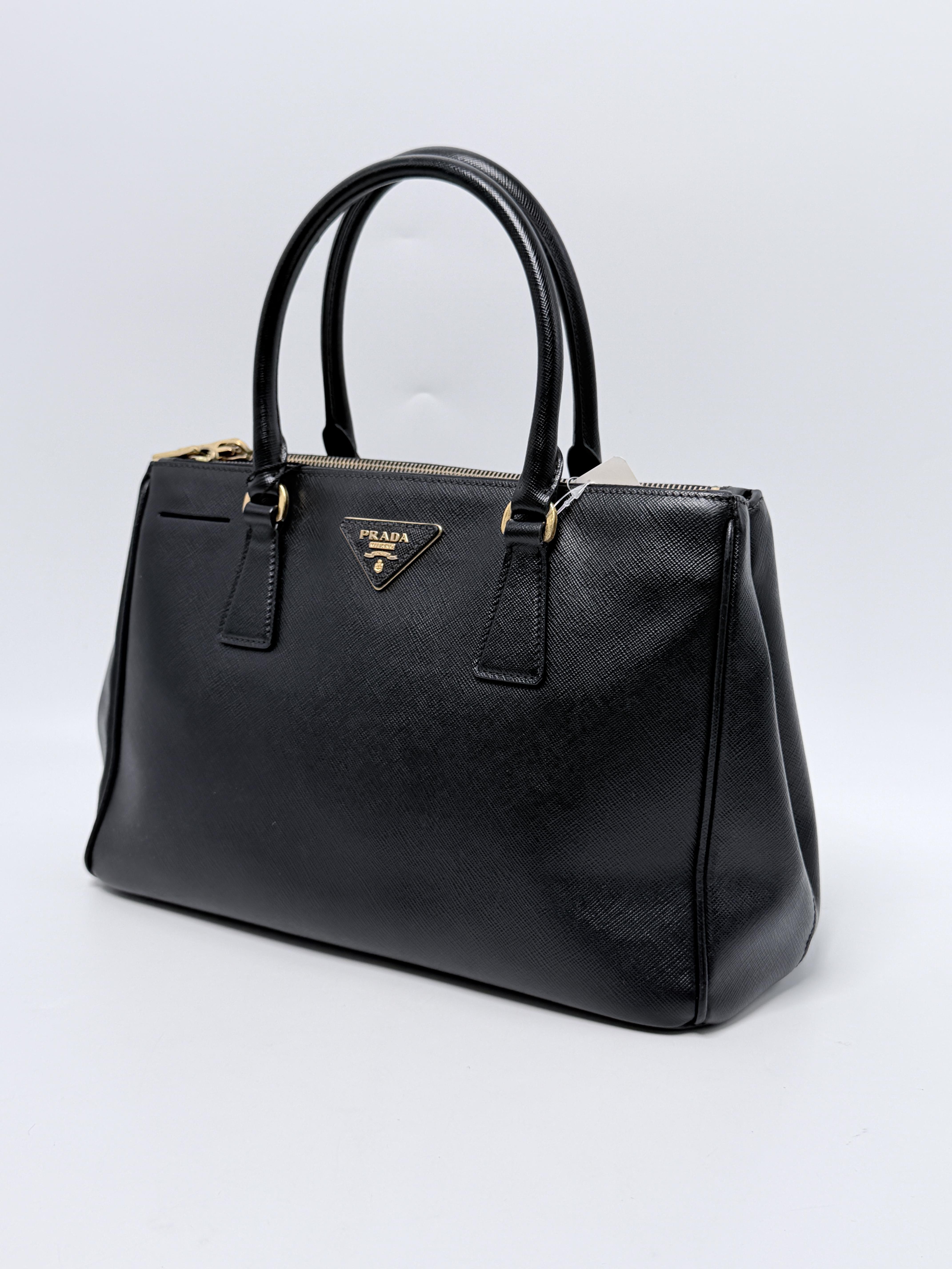 Galleria Saffiano Double Zip Shoulder Bag Handle Handbag Nero JA1317PR