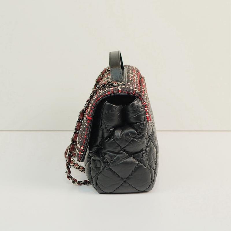 Pre-owned CHANEL Multicolor Tweed and Quilted Calfskin Leather with Aged Ruthenium Hardware Shoulder Bags Coco Handle Flap Bag in Tweed and Calfskin CC15 23438917 B6