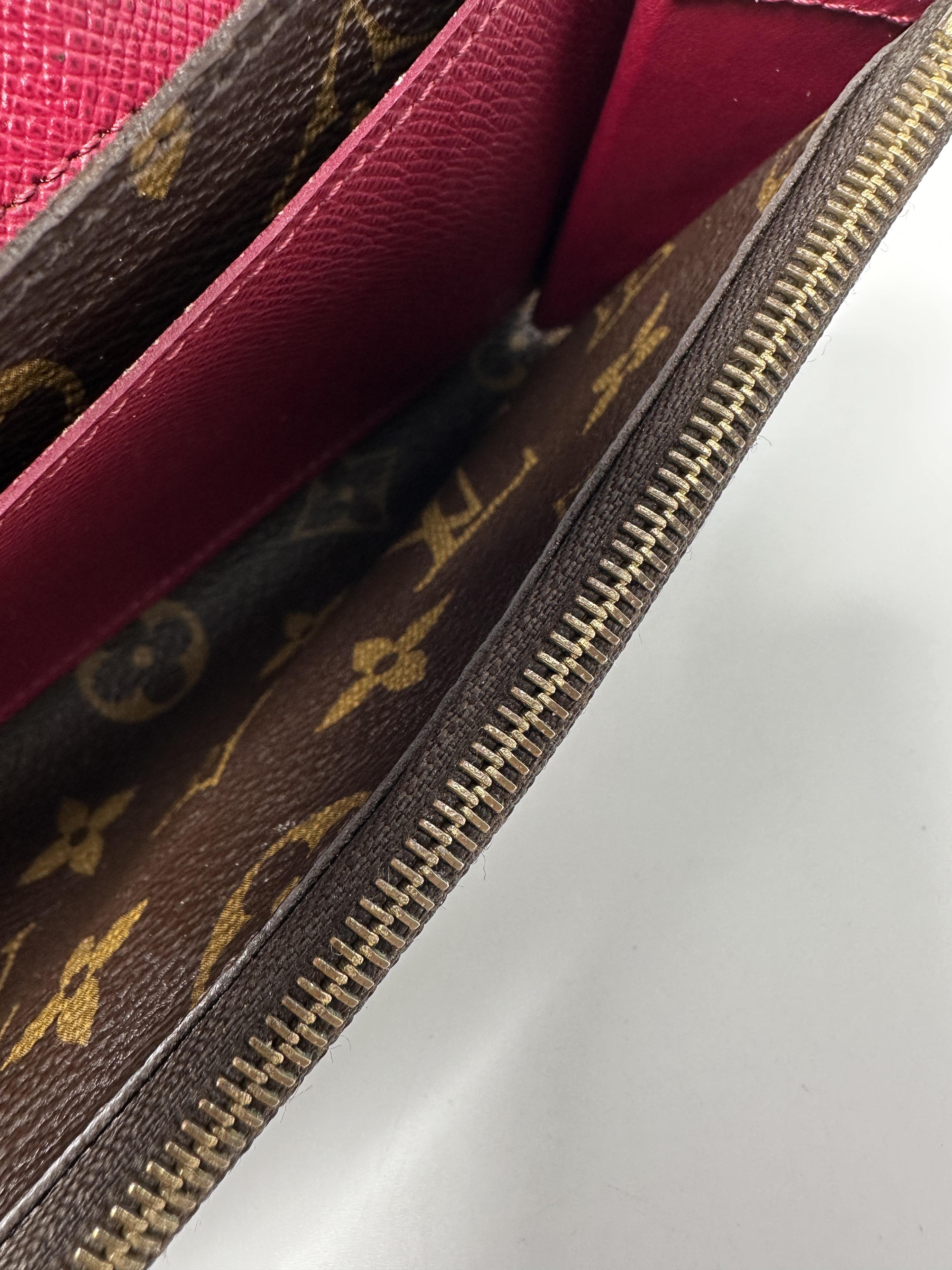 Monogram Emilie (Red Button) JE346LV