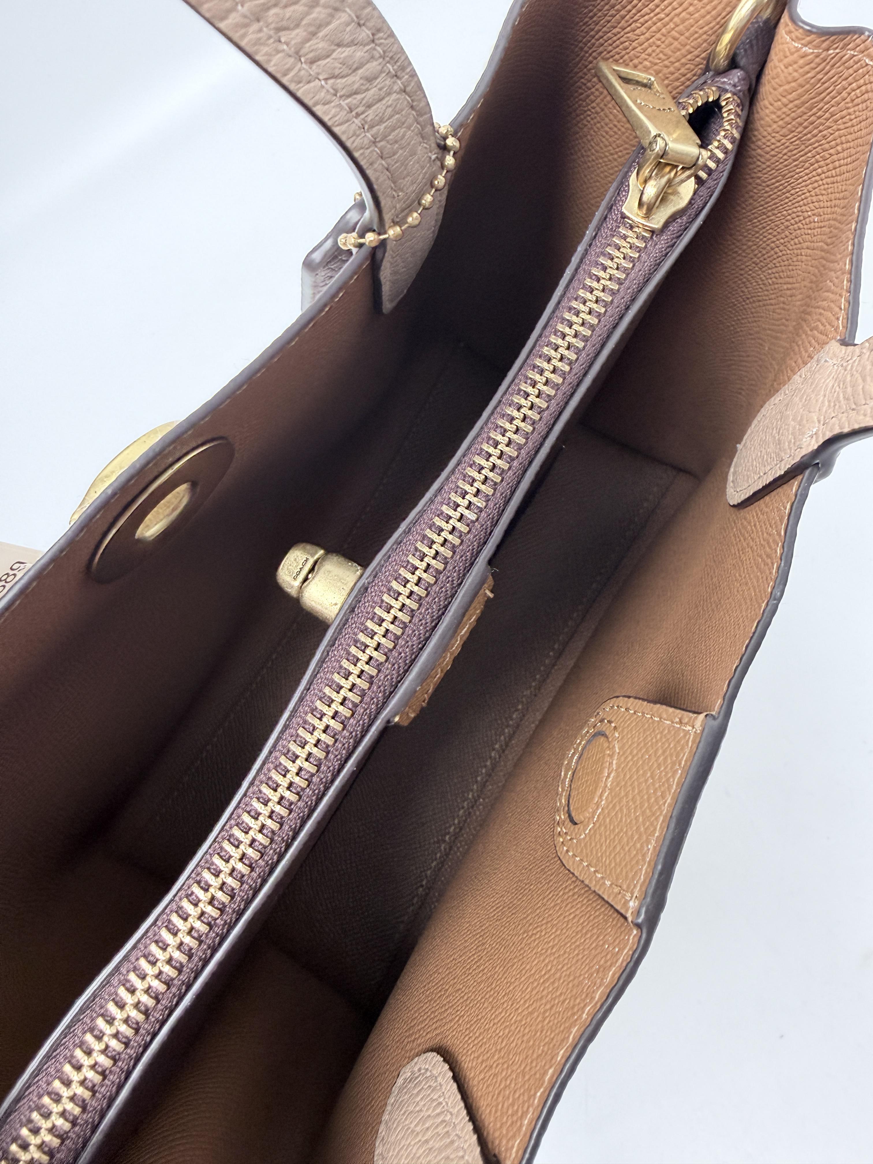 Willow Tote 24 in Colorblock Polished Pebble Chalk Multi JP002CA