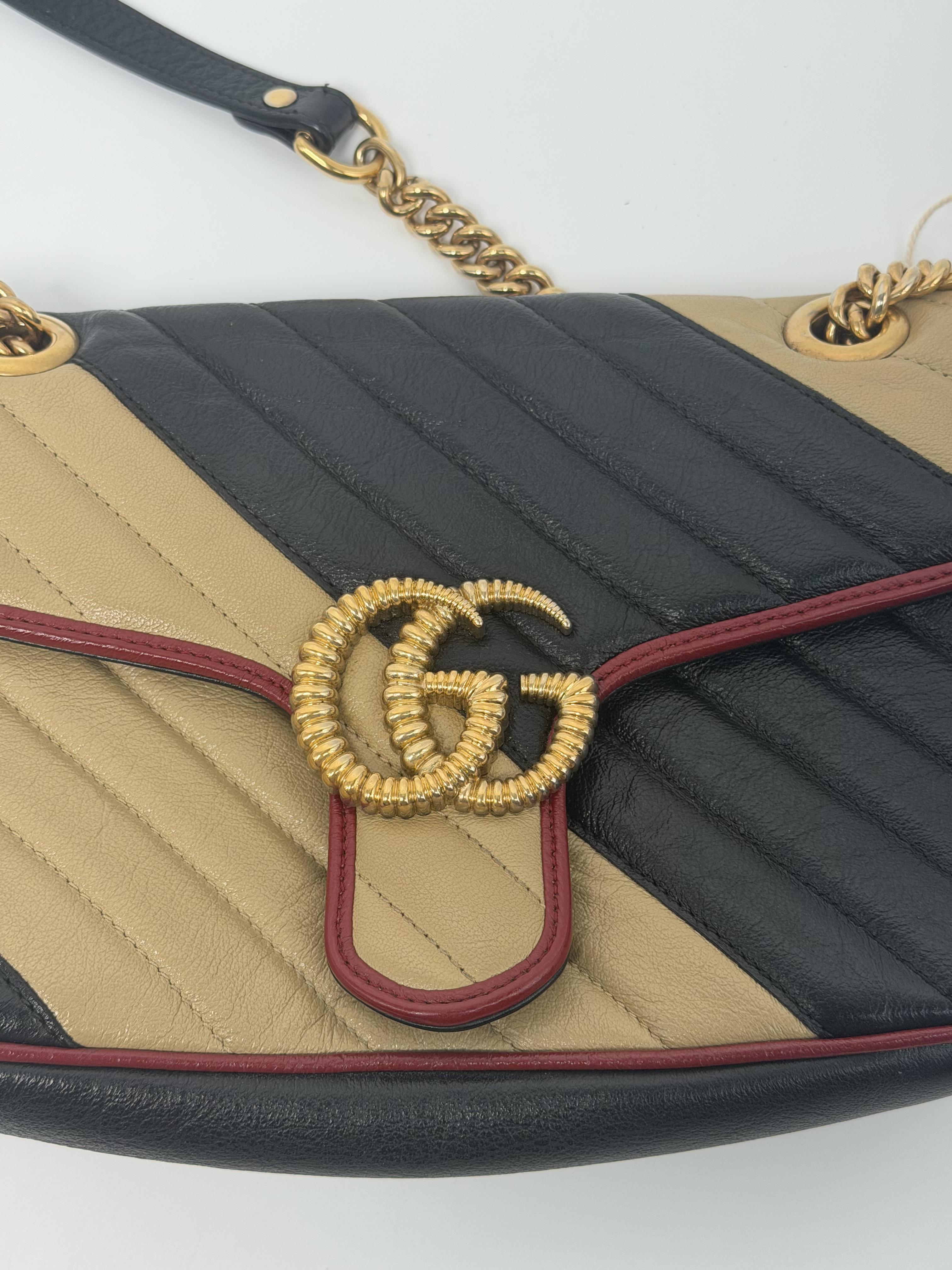 Pre-owned GUCCI GG Leather Crossbody Bags Marmont Shoulder Bag Black Beige Chain Crossbody Bag Gold Double G Quilted Designer P004GG