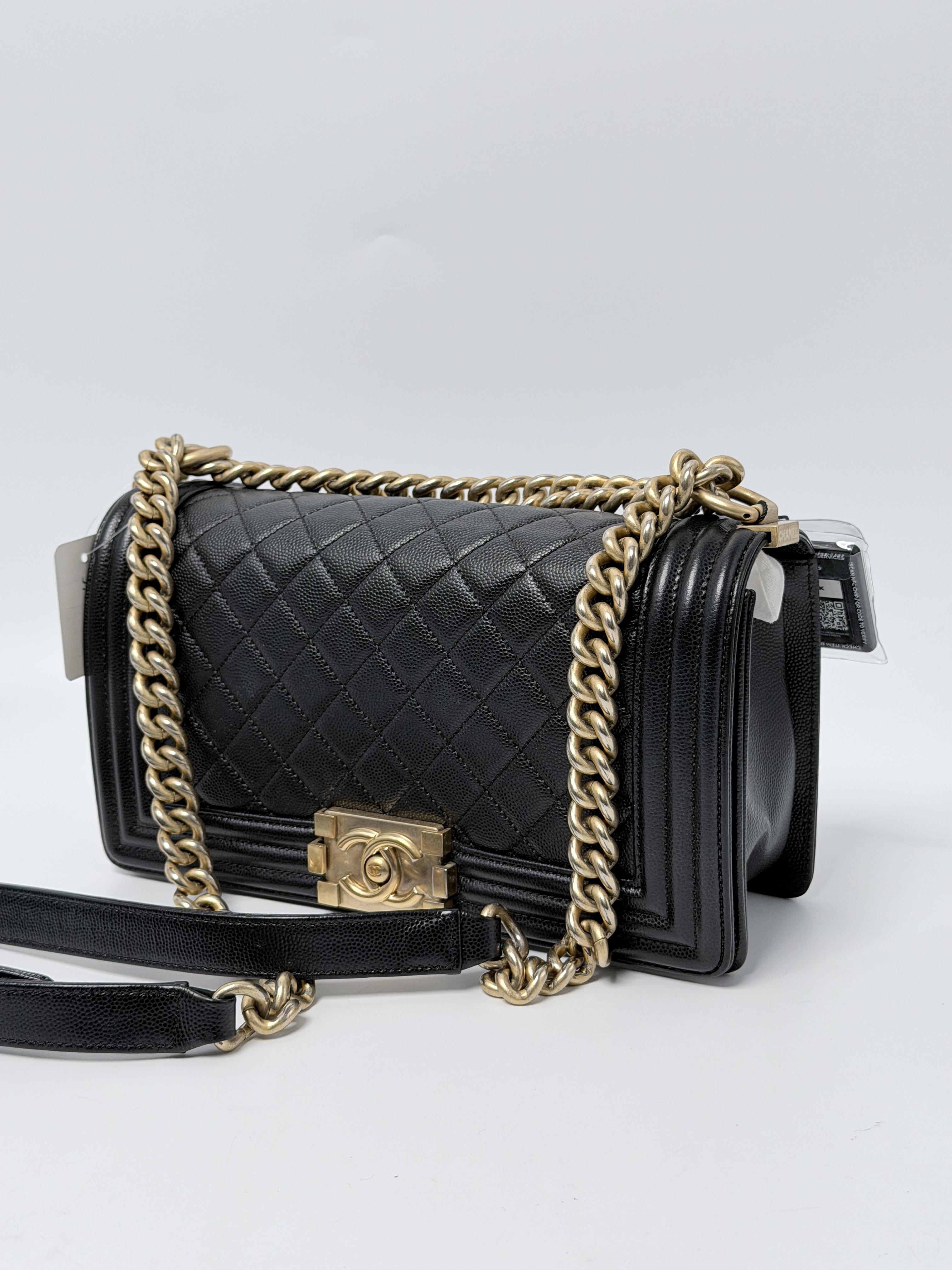 Boy Bag Old Medium Black Caviar Gold Hardware Flap JA1260CC