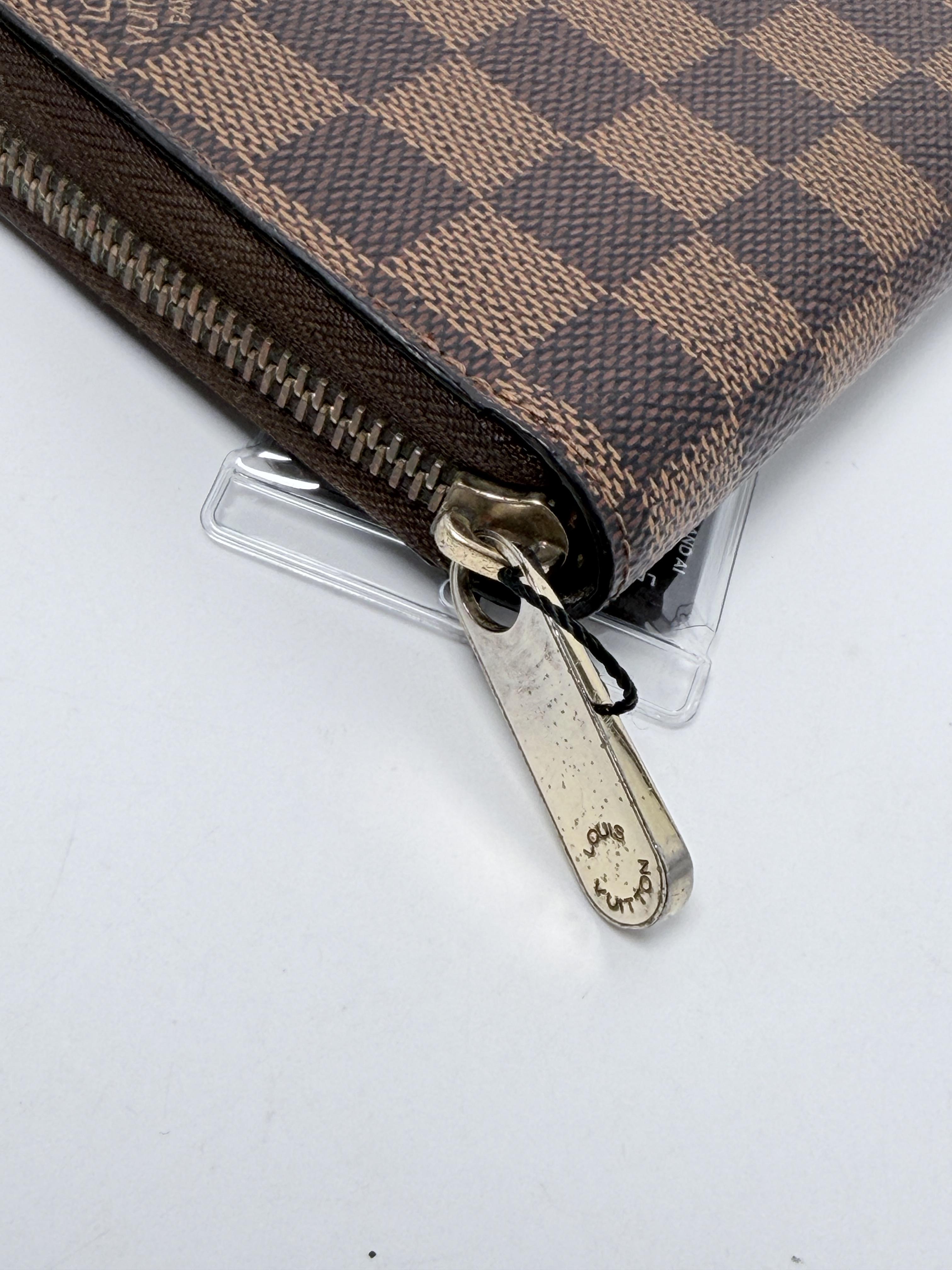 Zippy Wallet Damier Ebene Long Zip Around Clutch JD1349LV
