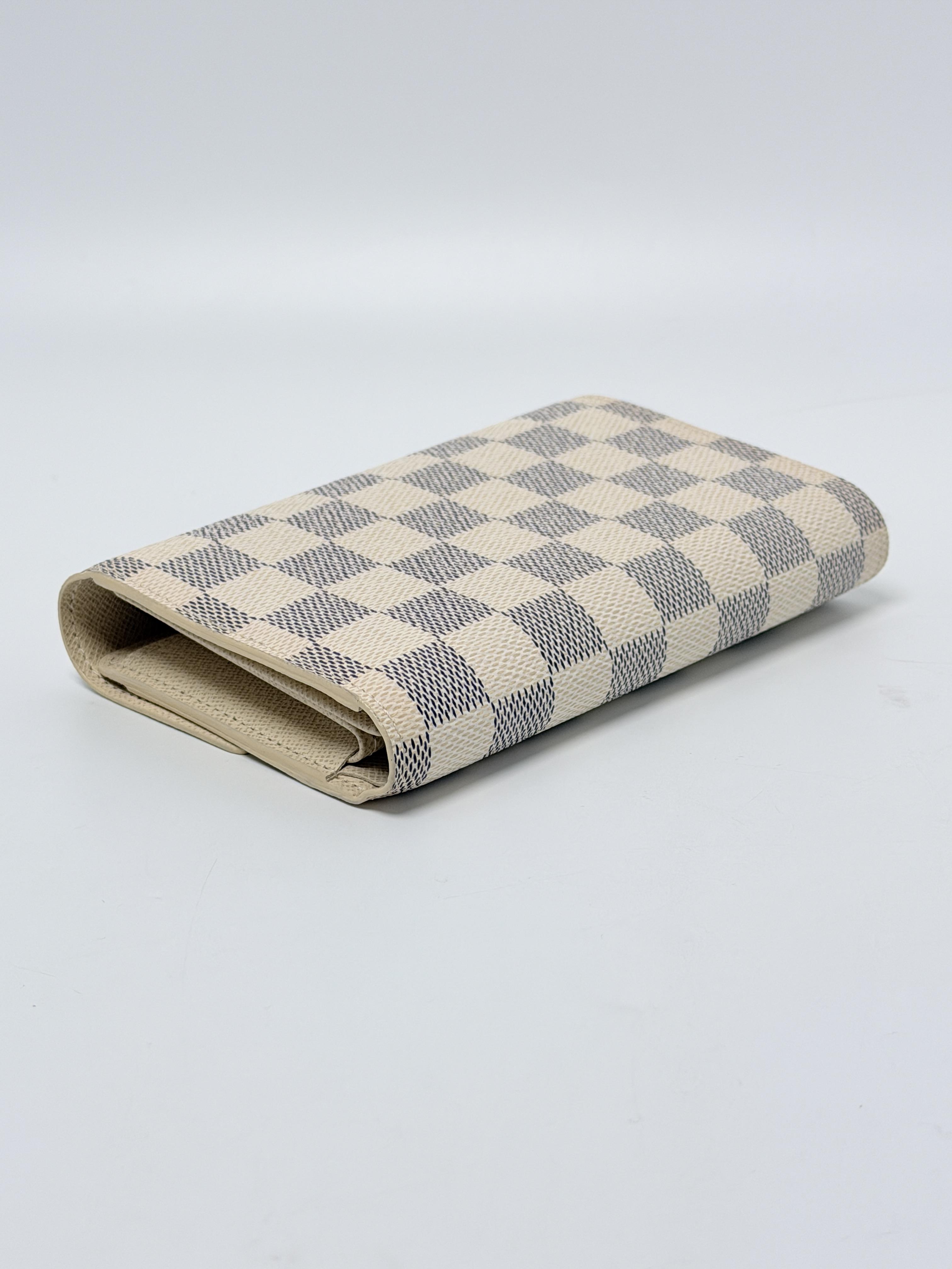 Victorine Damier Azur Canvas Cream White JD1663LV