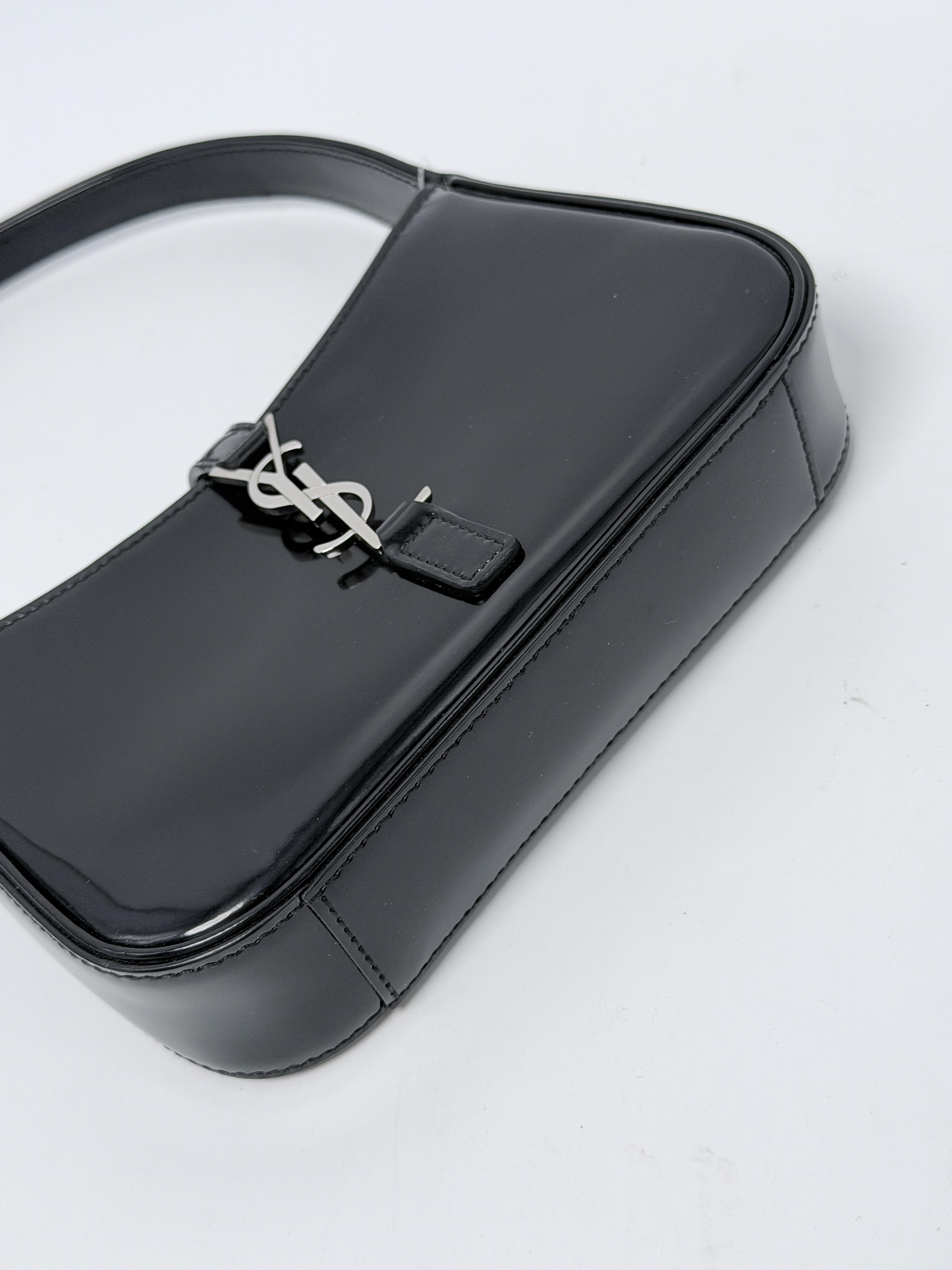 Saint Laurent Le 5 À 7 Hobo Bag Black Patent Leather Silver Hardware HB005YS