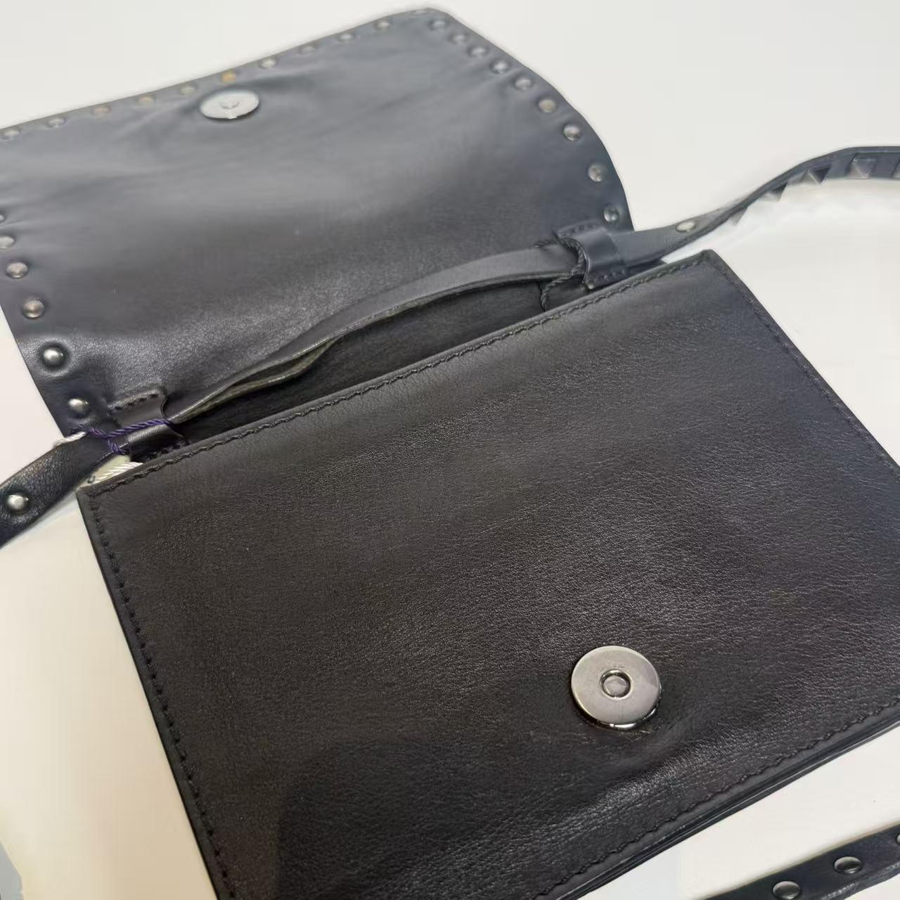 Pre-owned Valentino Leather Crossbody Bags Valentino authentic Garavani Rockstud Crossbody Bag VL2 TK