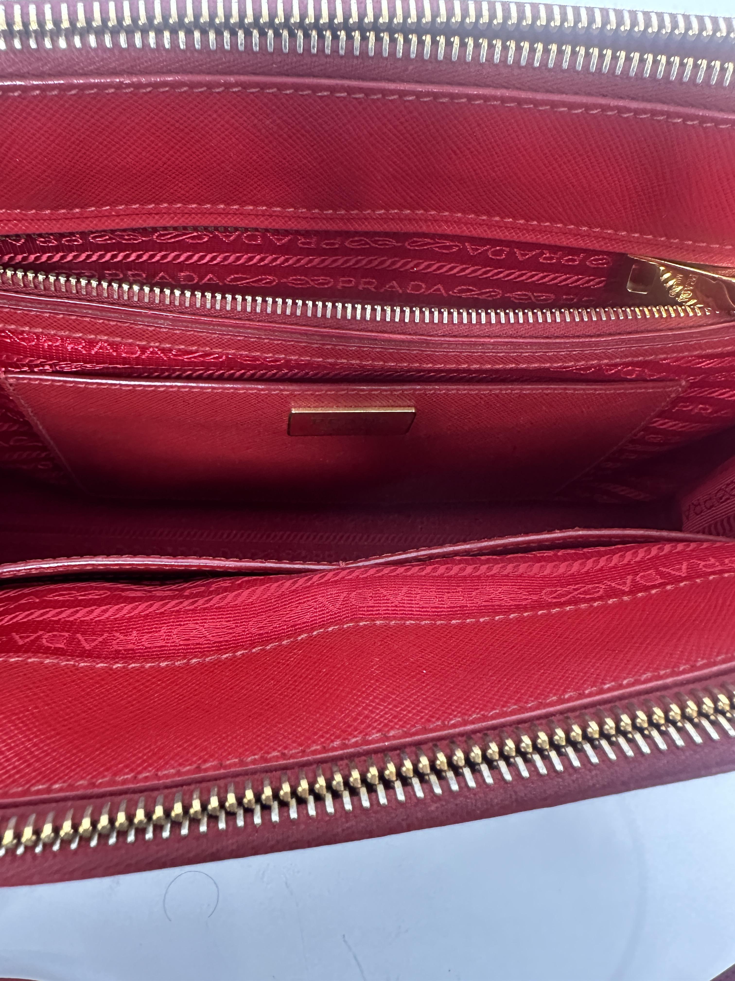 Pre-owned PRADA leather Shoulder Bags Galleria Double Zip Tote Shoulder Bag Red JA782PR