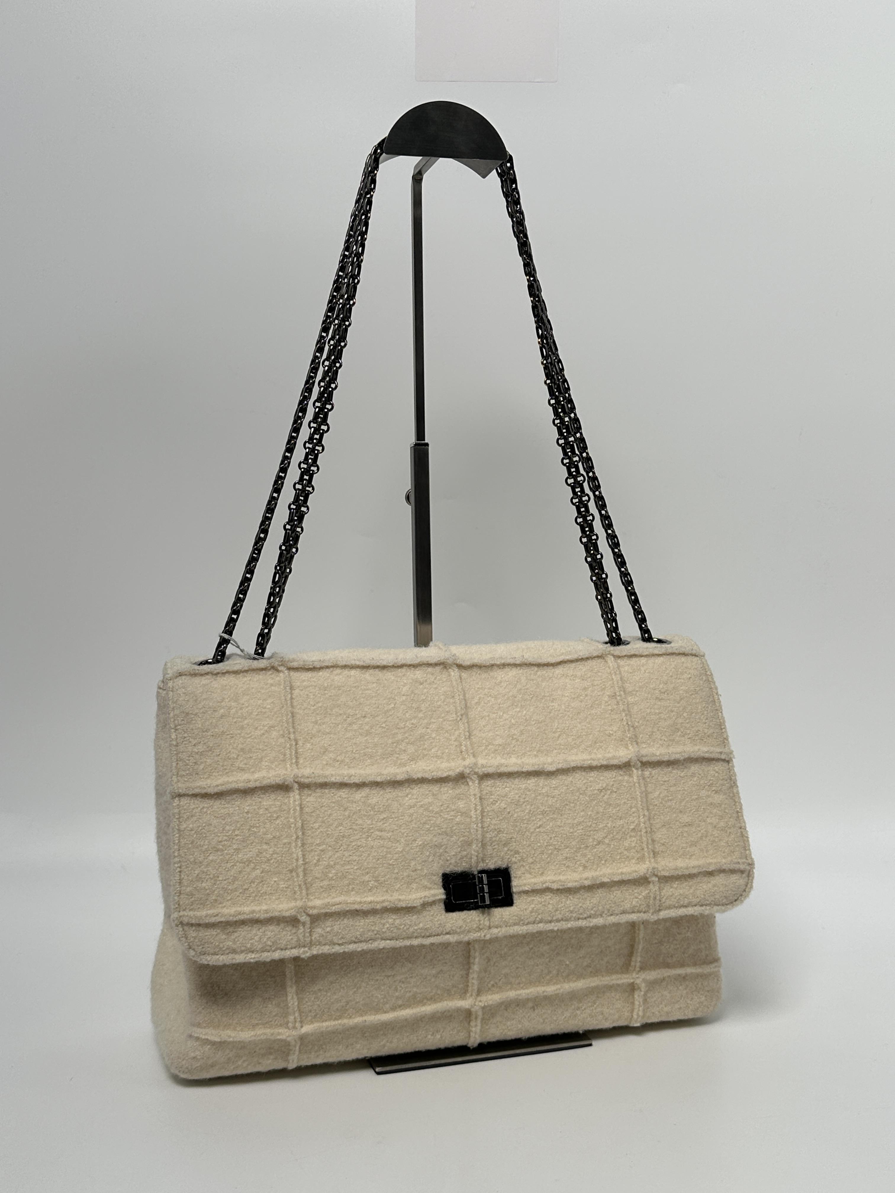 Chocolate Bar Flap Shoulder Bag FJ012CC