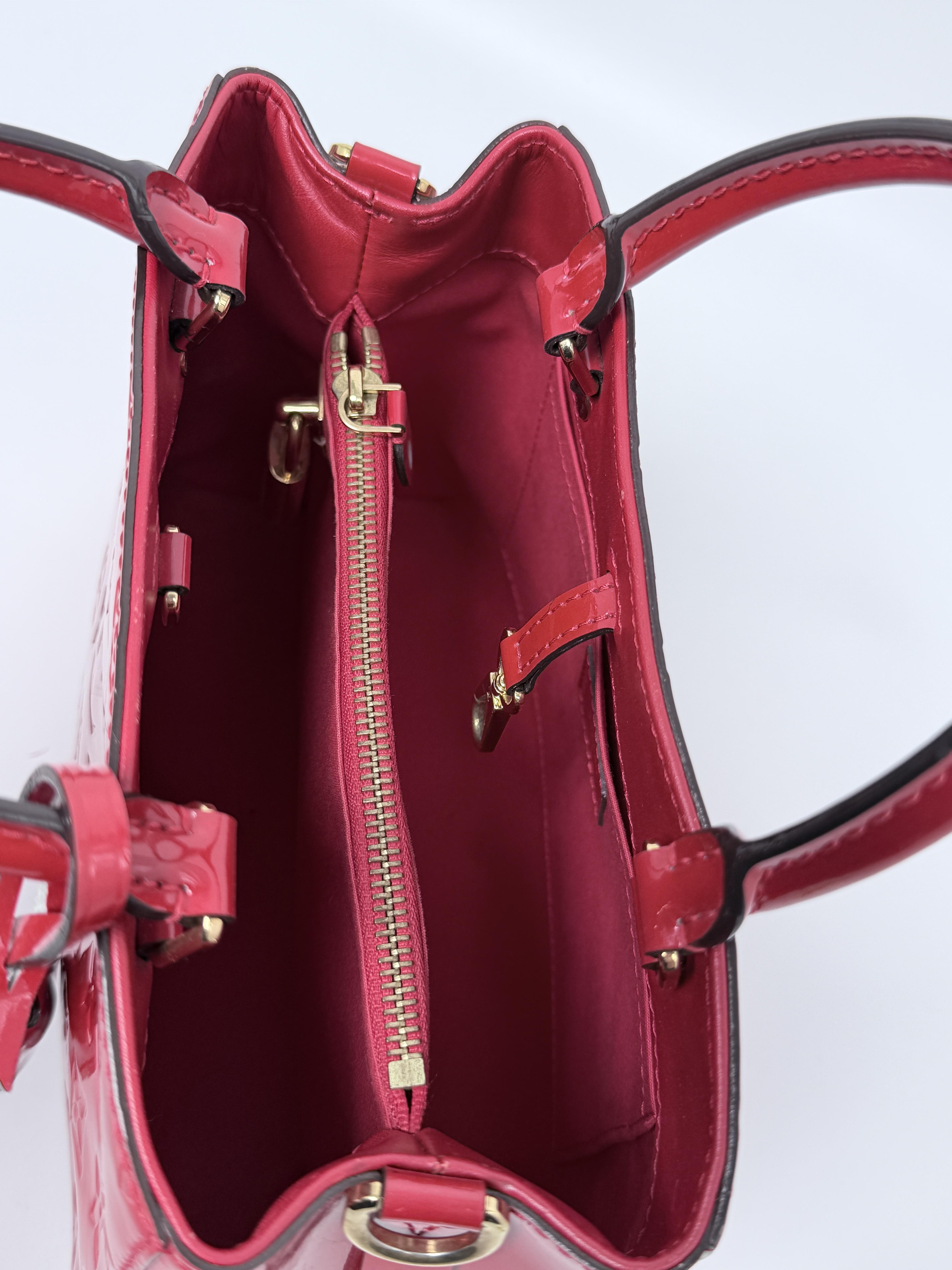 Pre-owned Louis Vuitton Monogram Vernis patent leather Crossbody Bags Vernis Montaigne BB Handbag Red JA645LV