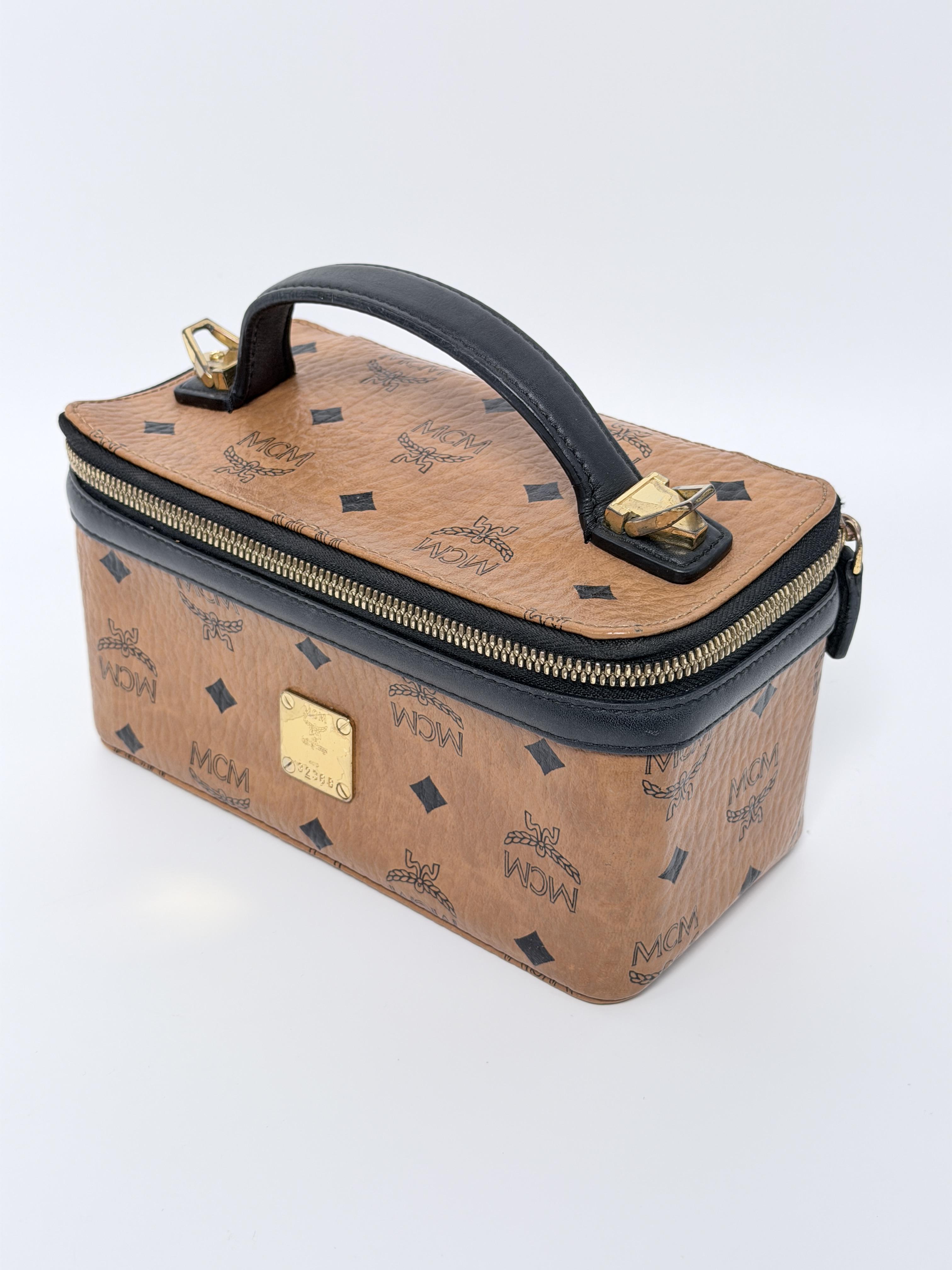 Pre-owned MCM Canvas Crossbody Bags authentic Visetos Vanity Case Crossbody Bag JD023MCM