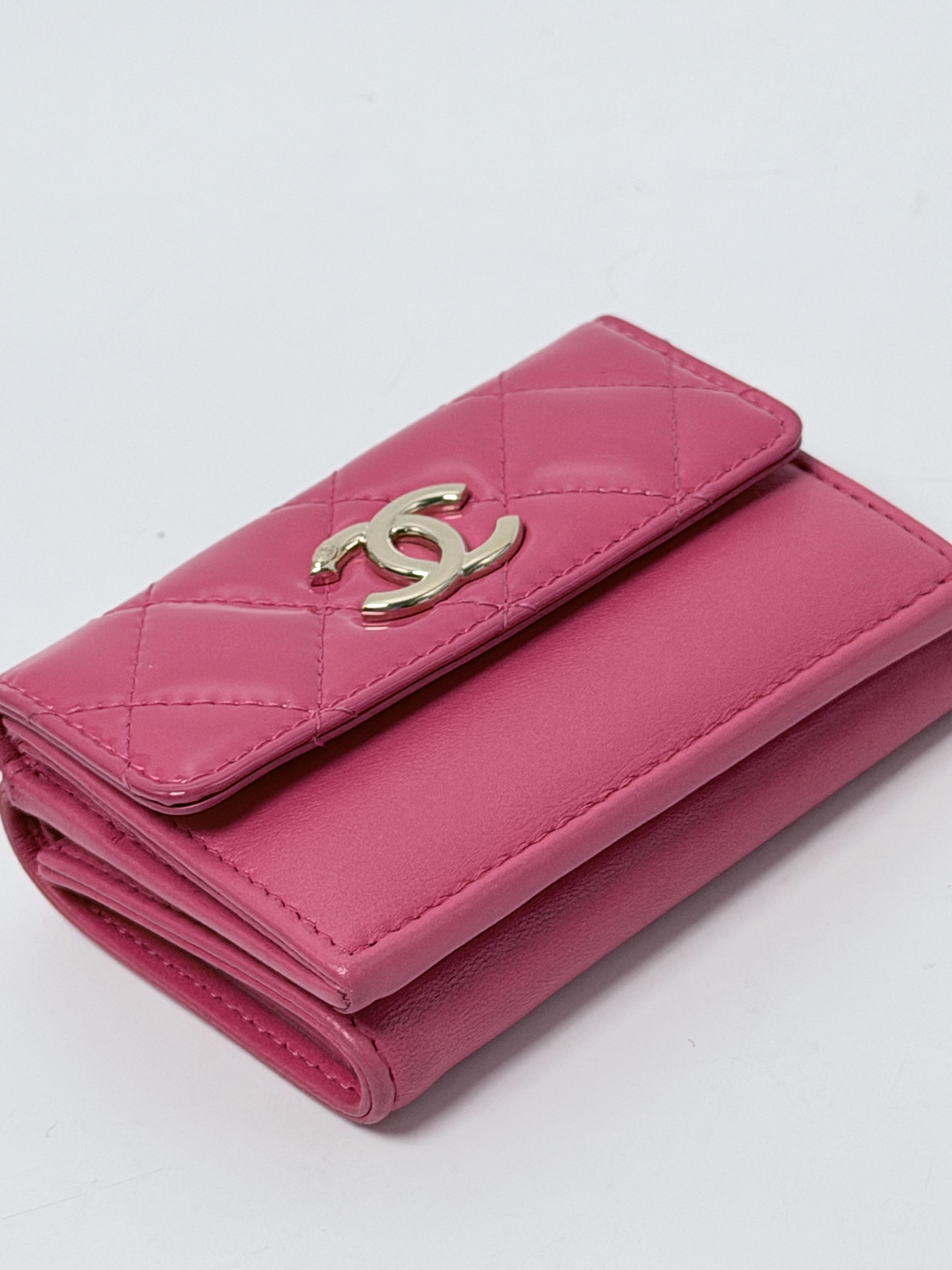 Classic Small Flap Quilted Caviar Fuchsia Pink Gold Hardware JP009CC