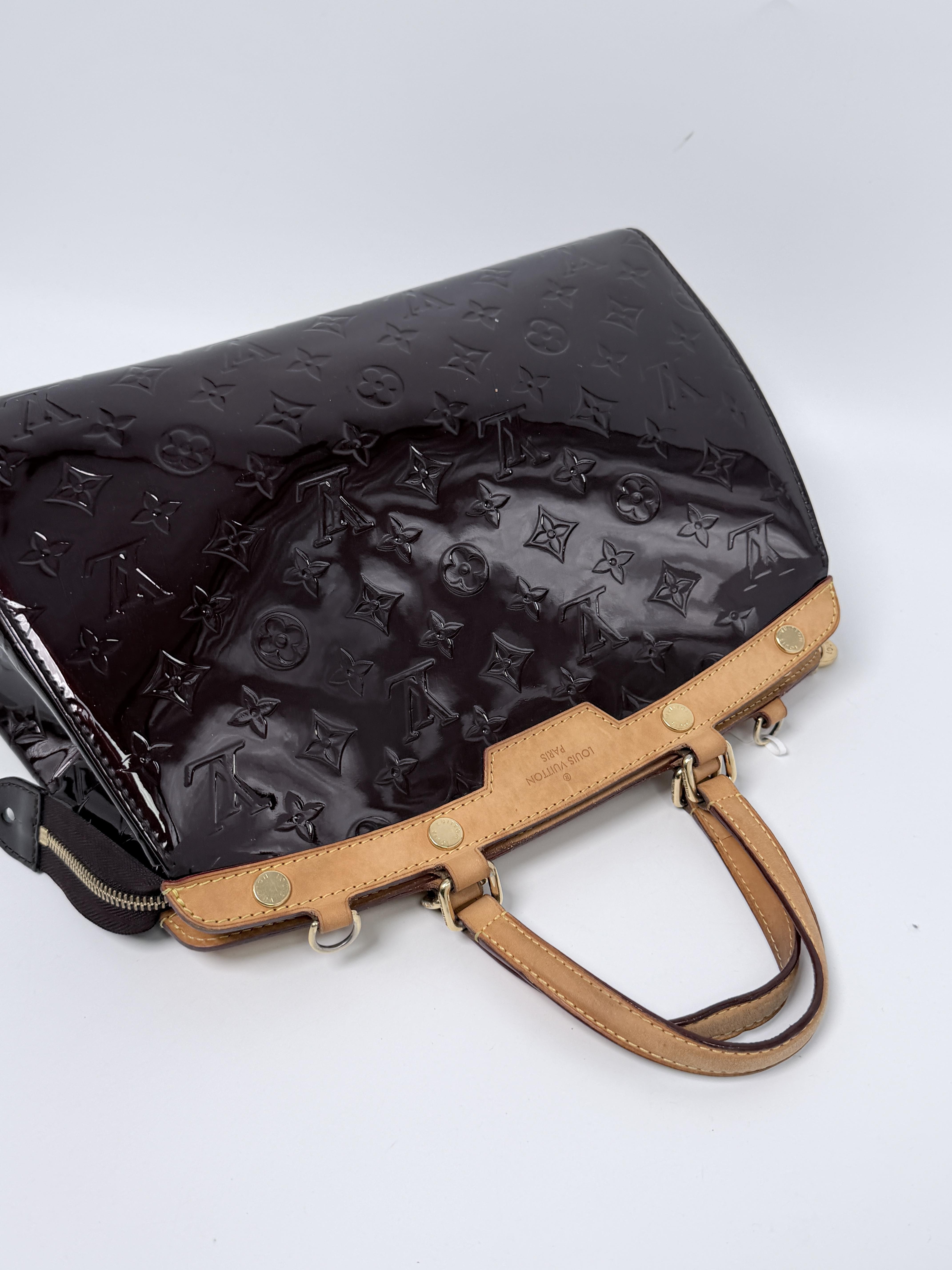 Amarante Monogram Vernis MM Brea Shoulder Bag Handle Shoulder Handbag JA620LV