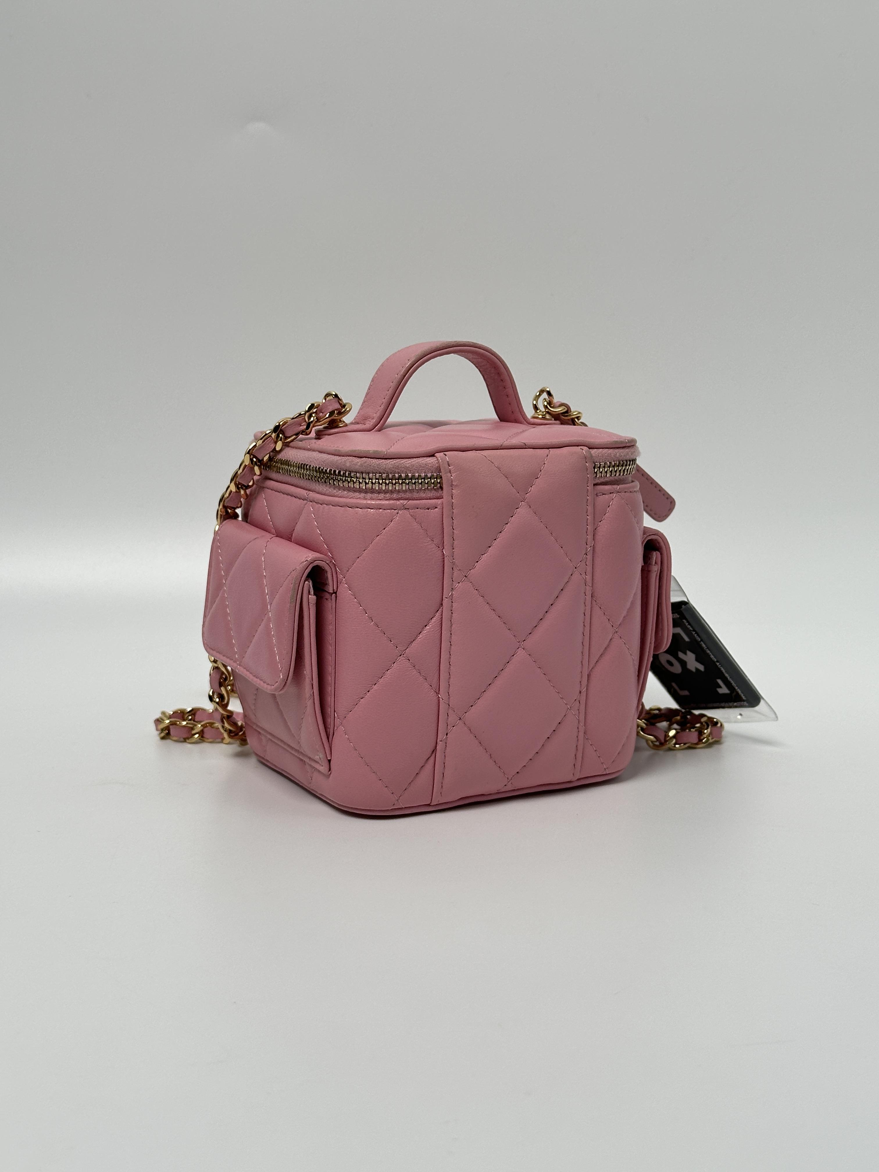 Pre-owned CHANEL leather Shoulder Bags Cargo Polly Pocket Vanity Case Shoulder Bag FJ016CC