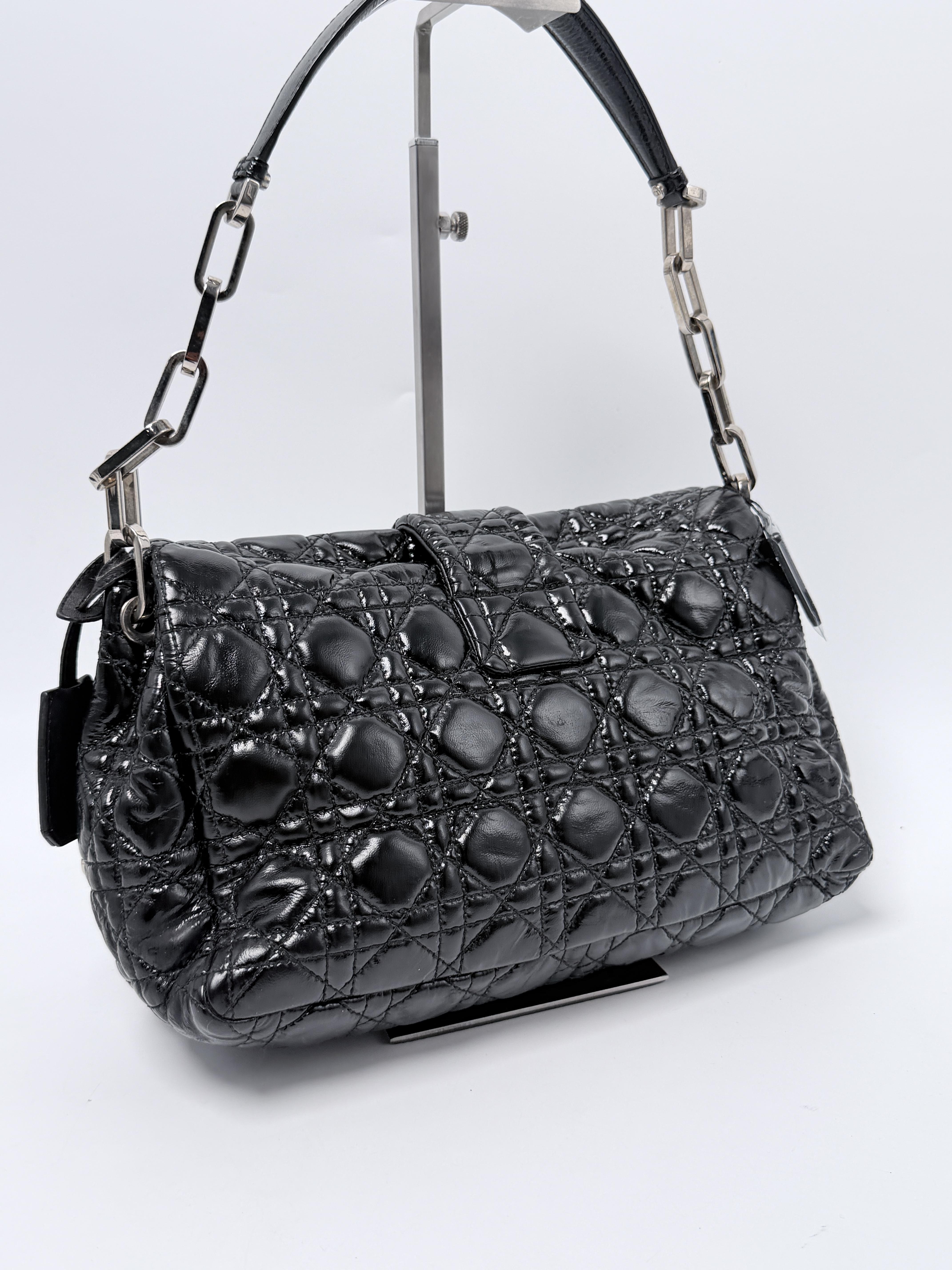Christian Black Patent Cannage Leather New Lock Flap Shoulder Bag JA1367DR