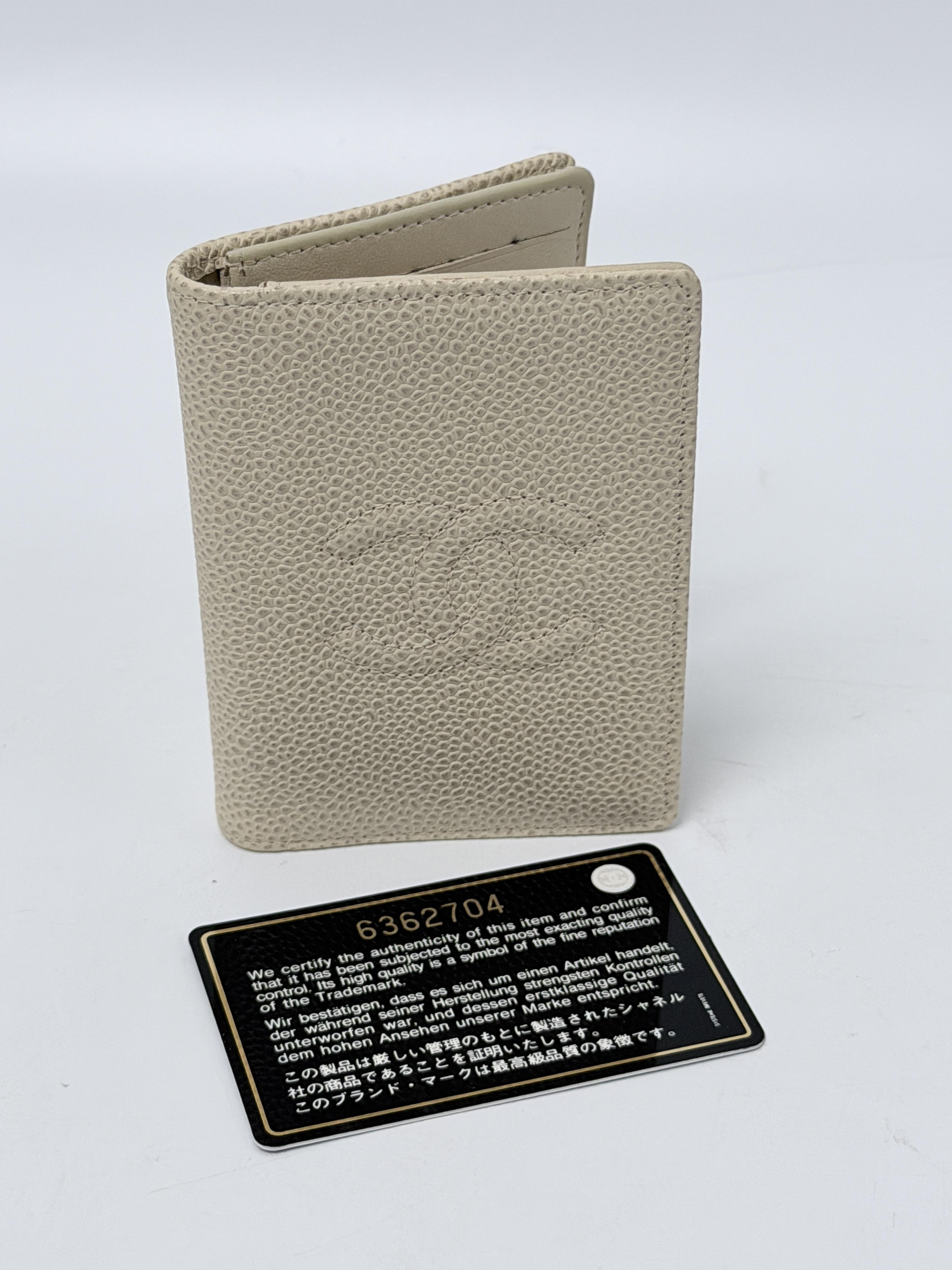 Vintage Beige Caviar Stitched CC Bifold Card Holder Wallet JP002CC